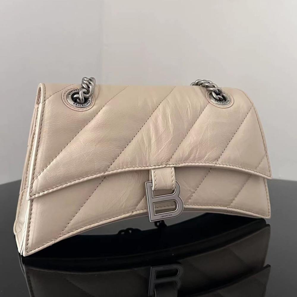 高仿Balenciaga*Crush系列衍縫線小牛皮膚色S