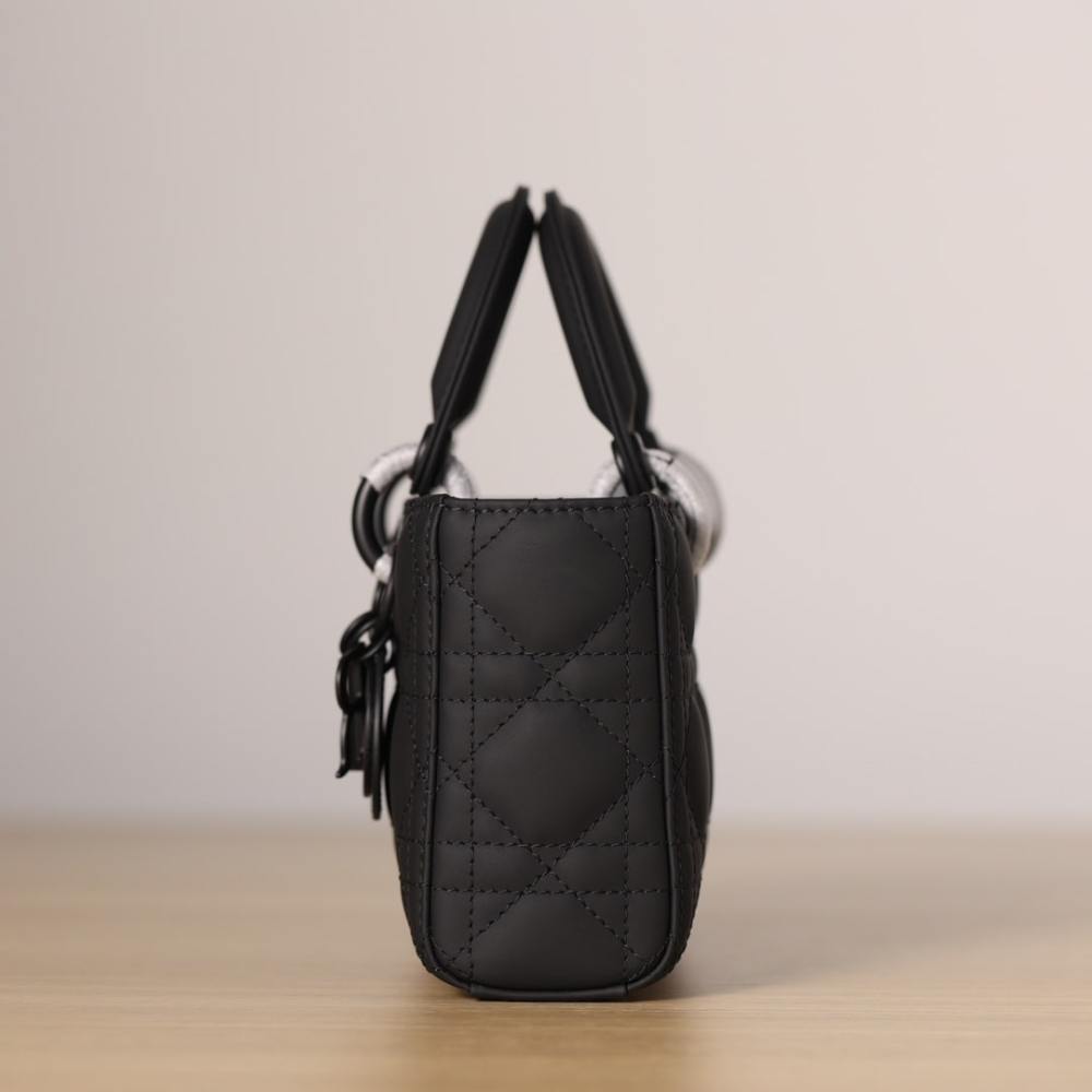 高仿Dior*LadyDJoy系列牛皮手拎袋