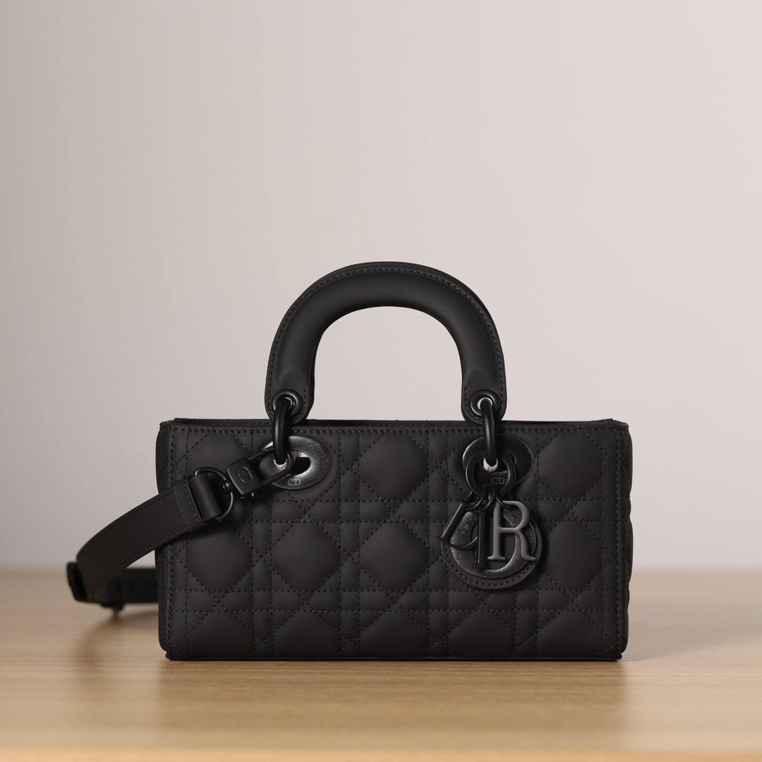 高仿Dior*LadyDJoy系列牛皮手拎袋