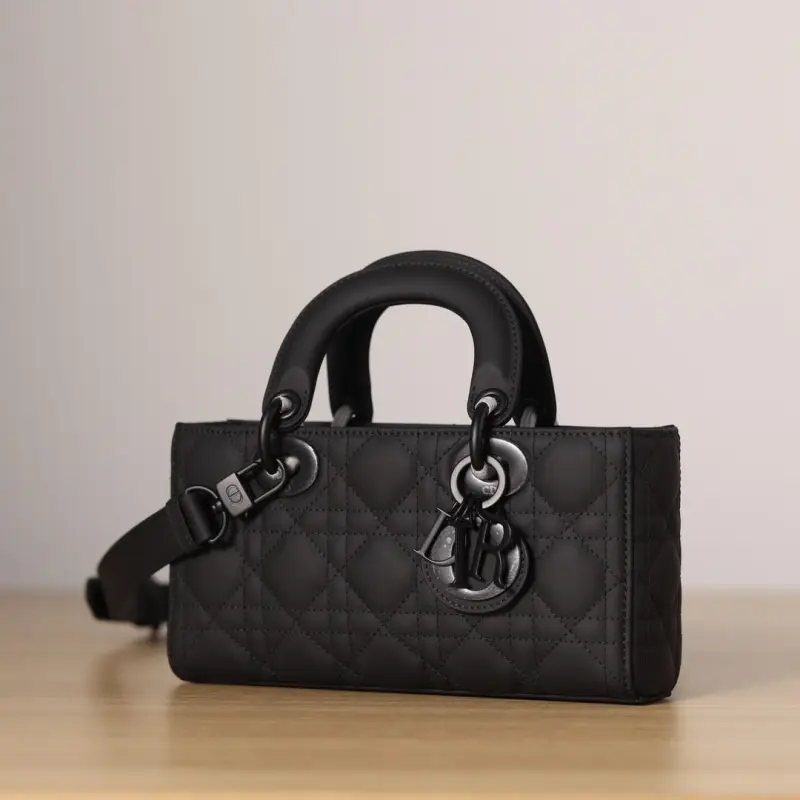 高仿Dior*LadyDJoy系列牛皮手拎袋