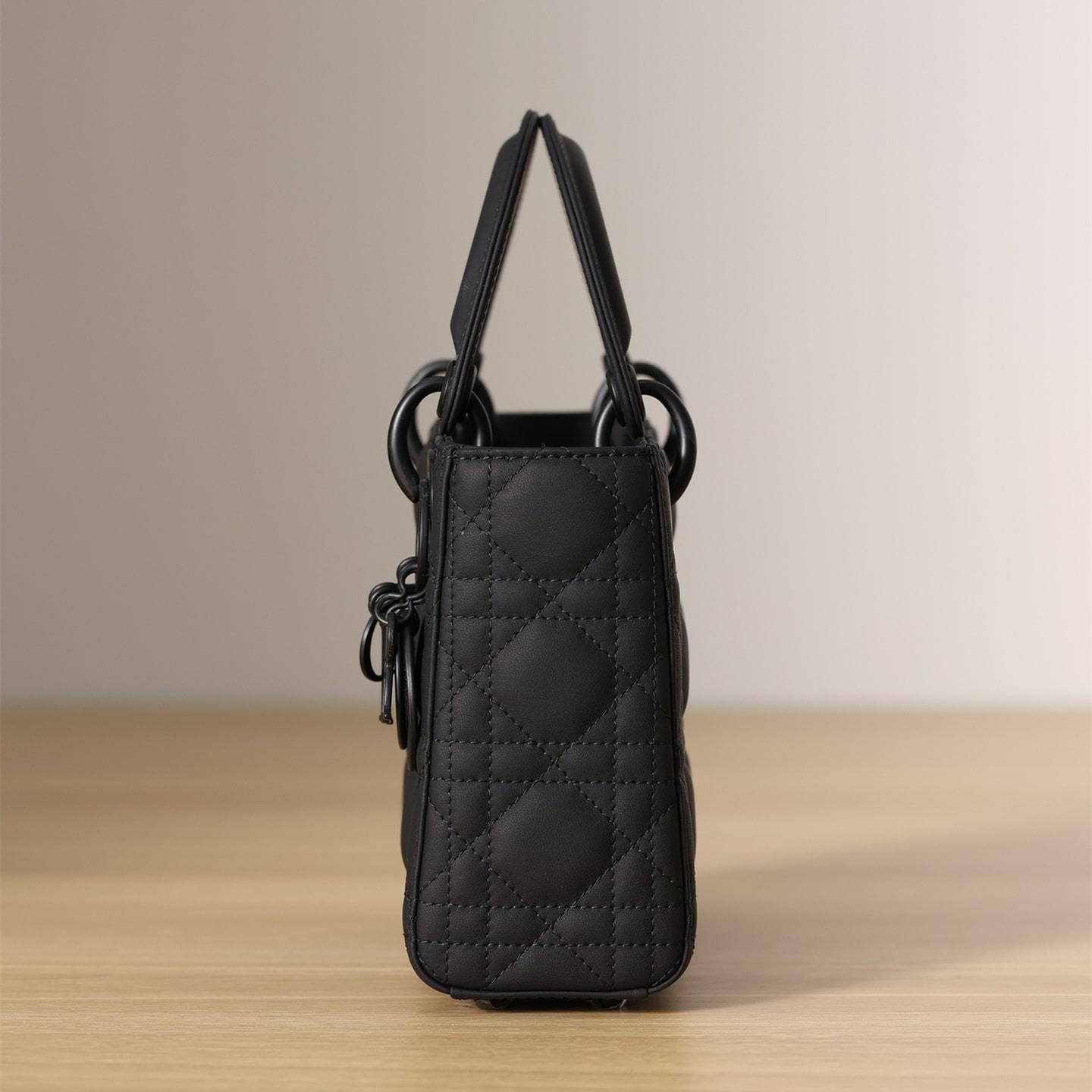 高仿Dior*Lady系列牛皮手拎袋Mini免檢版