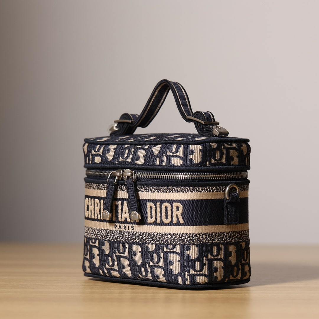 高仿Dior*TravelVanity系列盒子化妝包XS免檢版