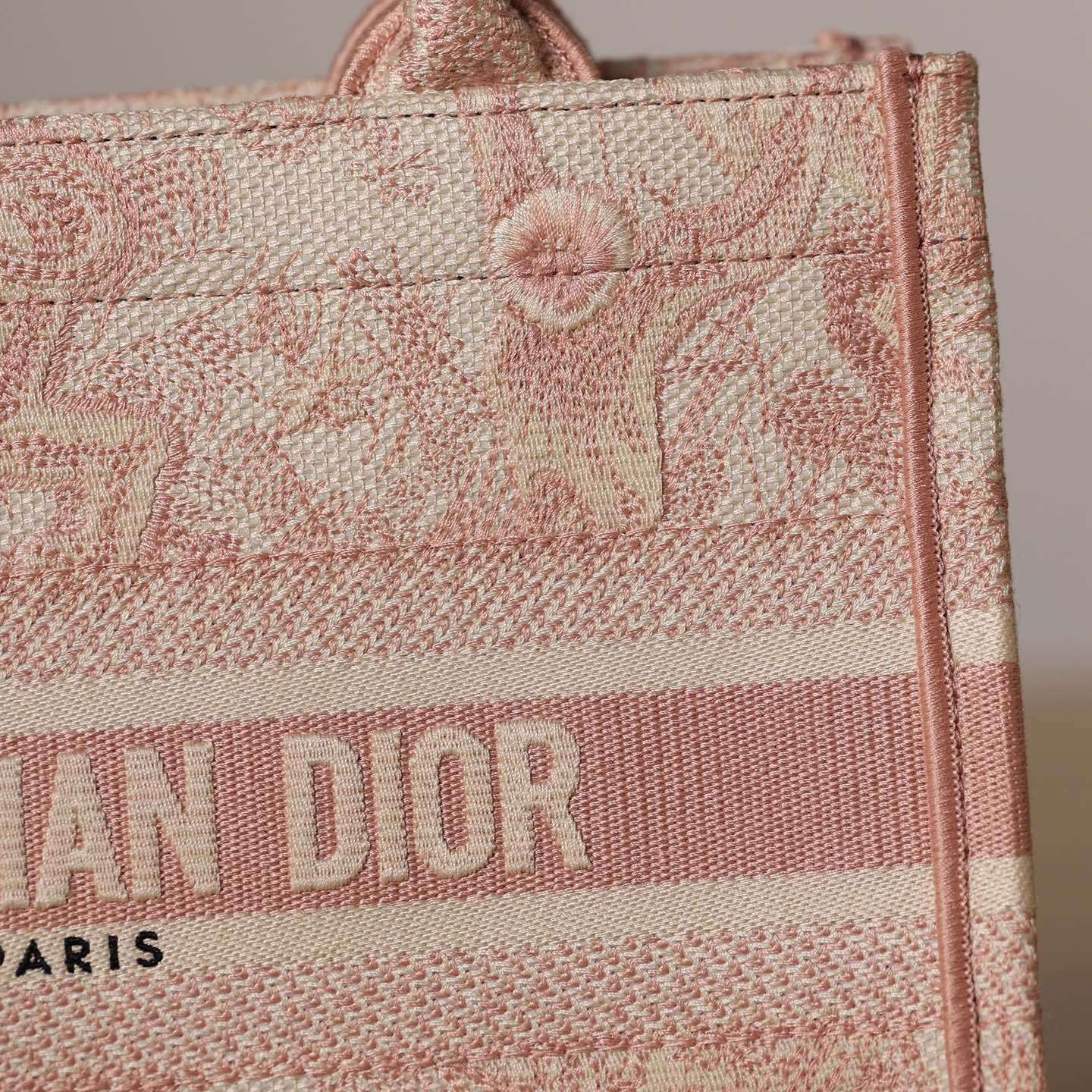 高仿Dior*BookTote系列粉色茹伊手袋