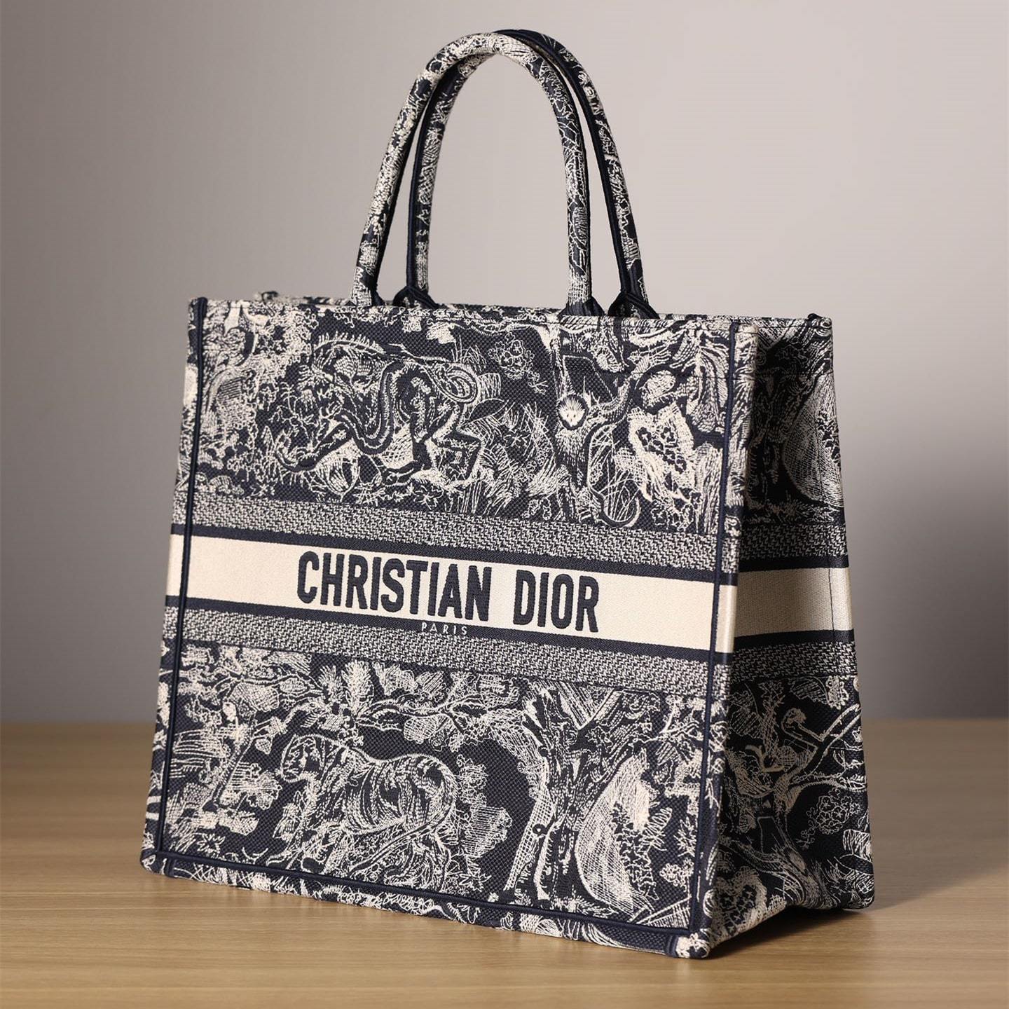 高仿Dior*BookTote系列藍色茹伊手袋M