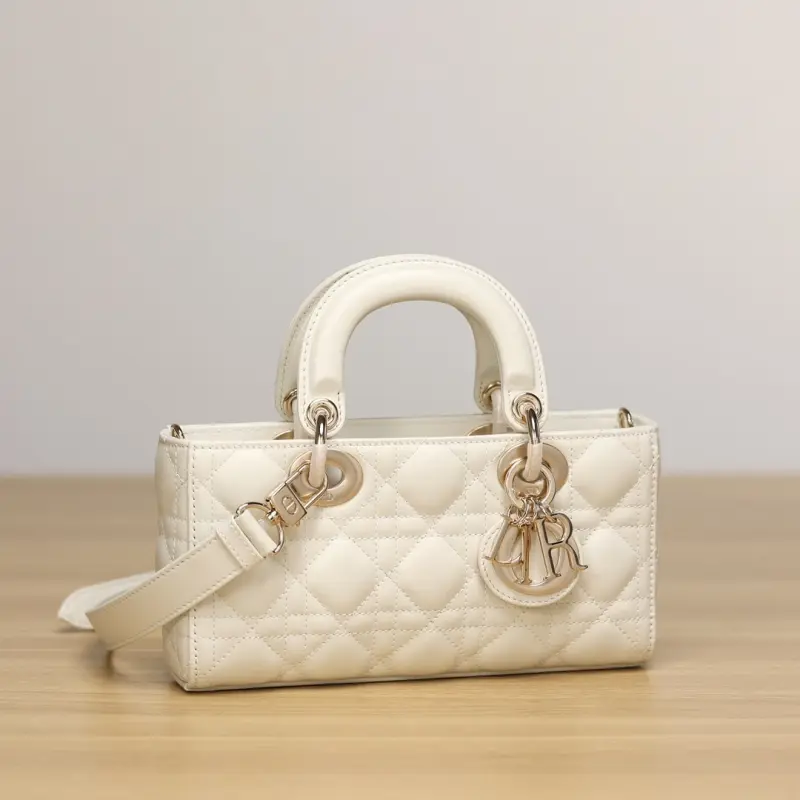 高仿Dior*LadyDJoy系列奶白色小羊皮免檢版