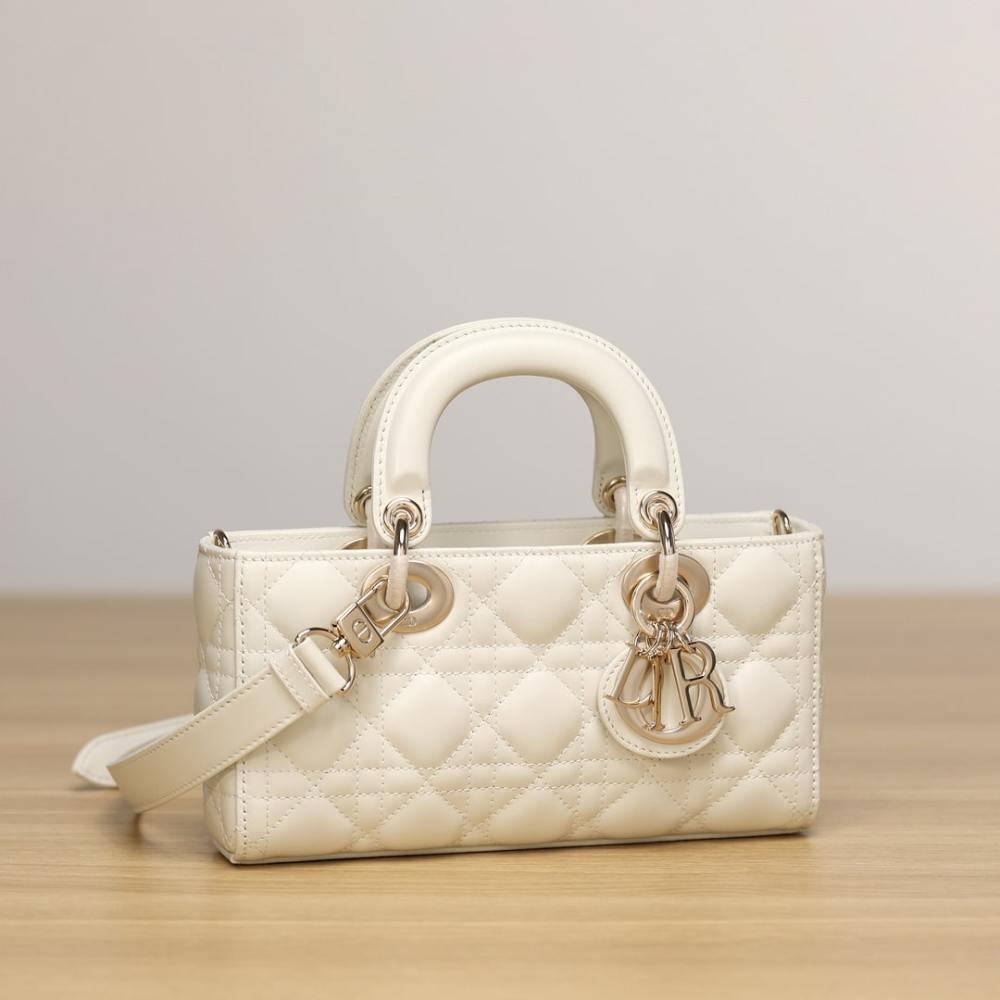 高仿Dior*LadyDJoy系列奶白色小羊皮免檢版