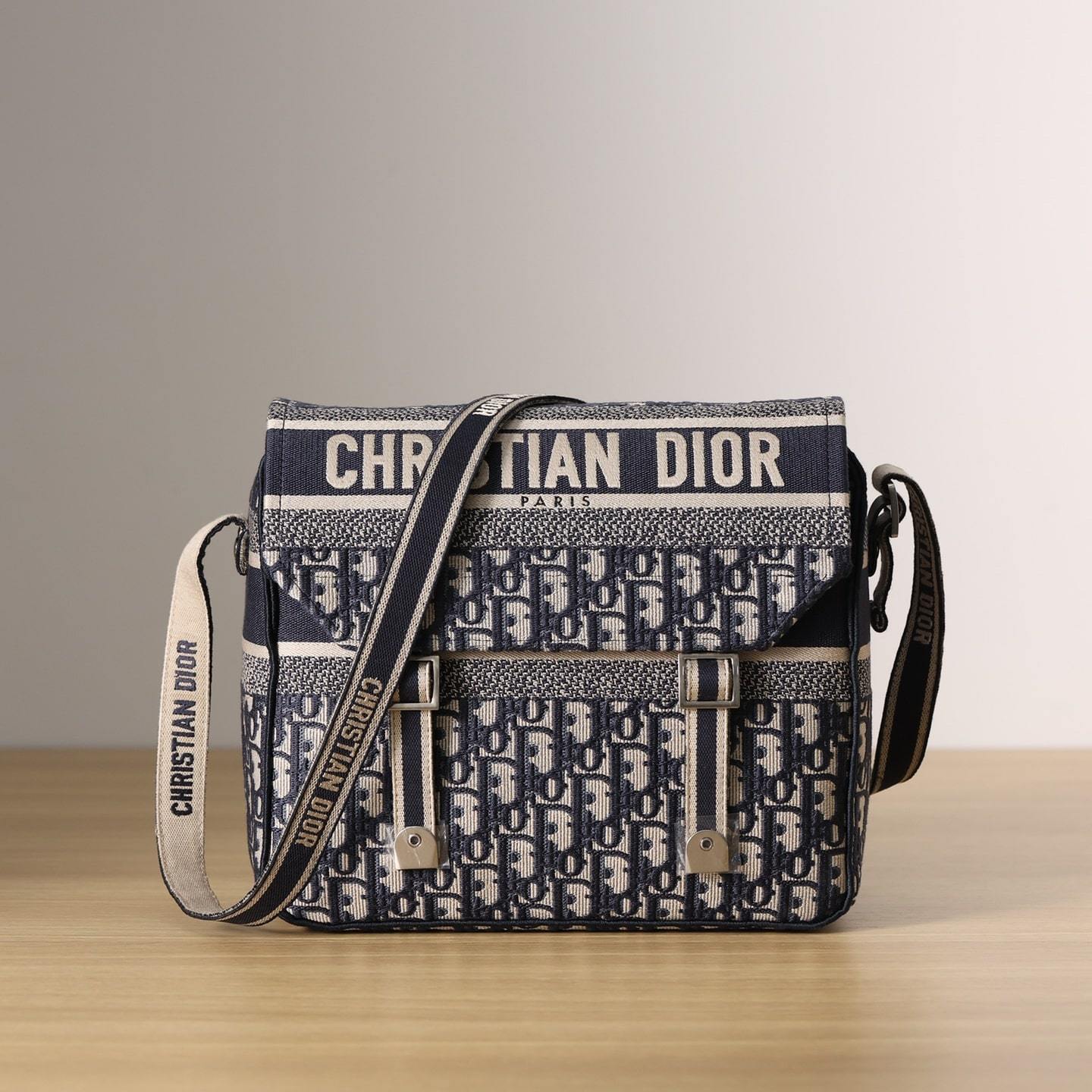 高仿Dior*Camp系列單肩包M免檢版