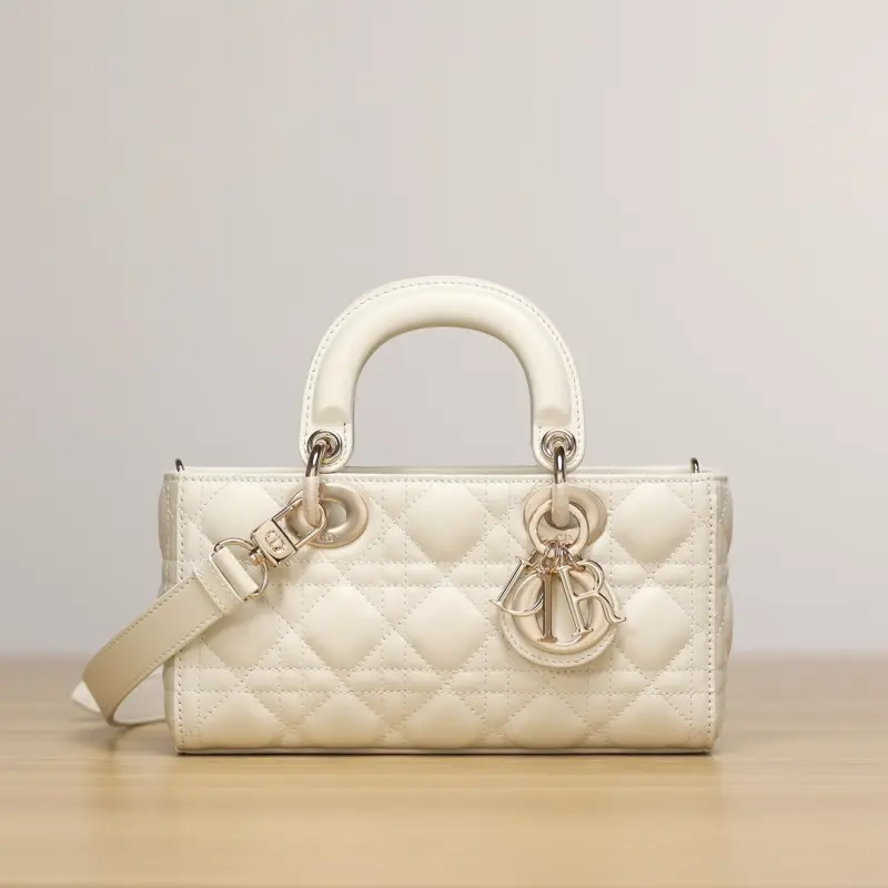 高仿Dior*LadyDJoy系列奶白色小羊皮免檢版