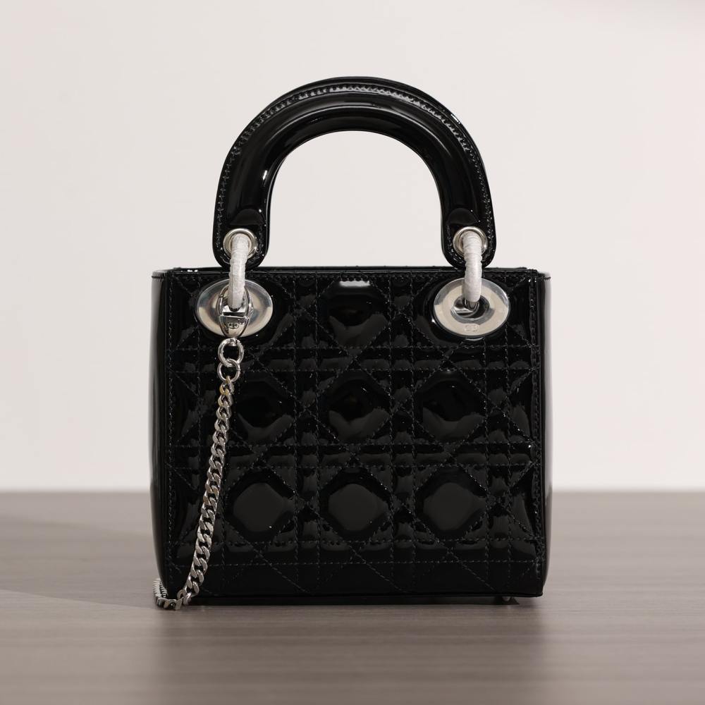 高仿Dior*Lady戴妃包漆面小牛皮銀扣Mini免檢版