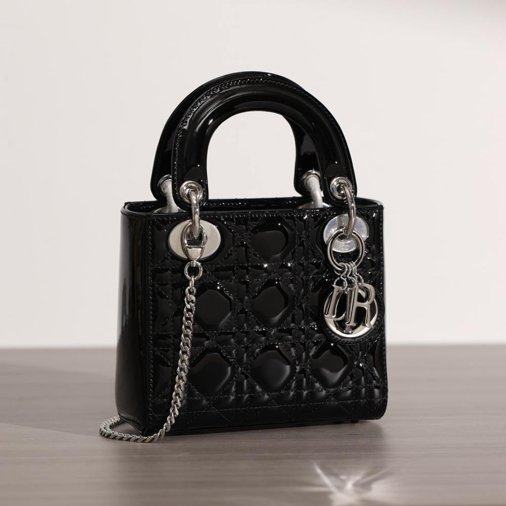 高仿Dior*Lady戴妃包漆面小牛皮銀扣Mini免檢版