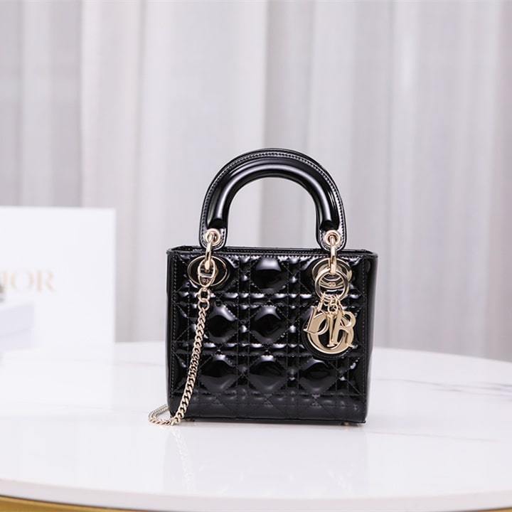 高仿Dior*Lady戴妃包漆面小牛皮淡金扣Mini免檢版