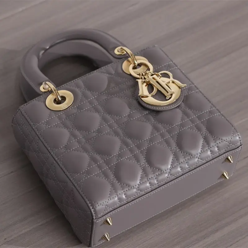 高仿Dior*Lady系列四格戴妃袋小羊皮灰色免檢版