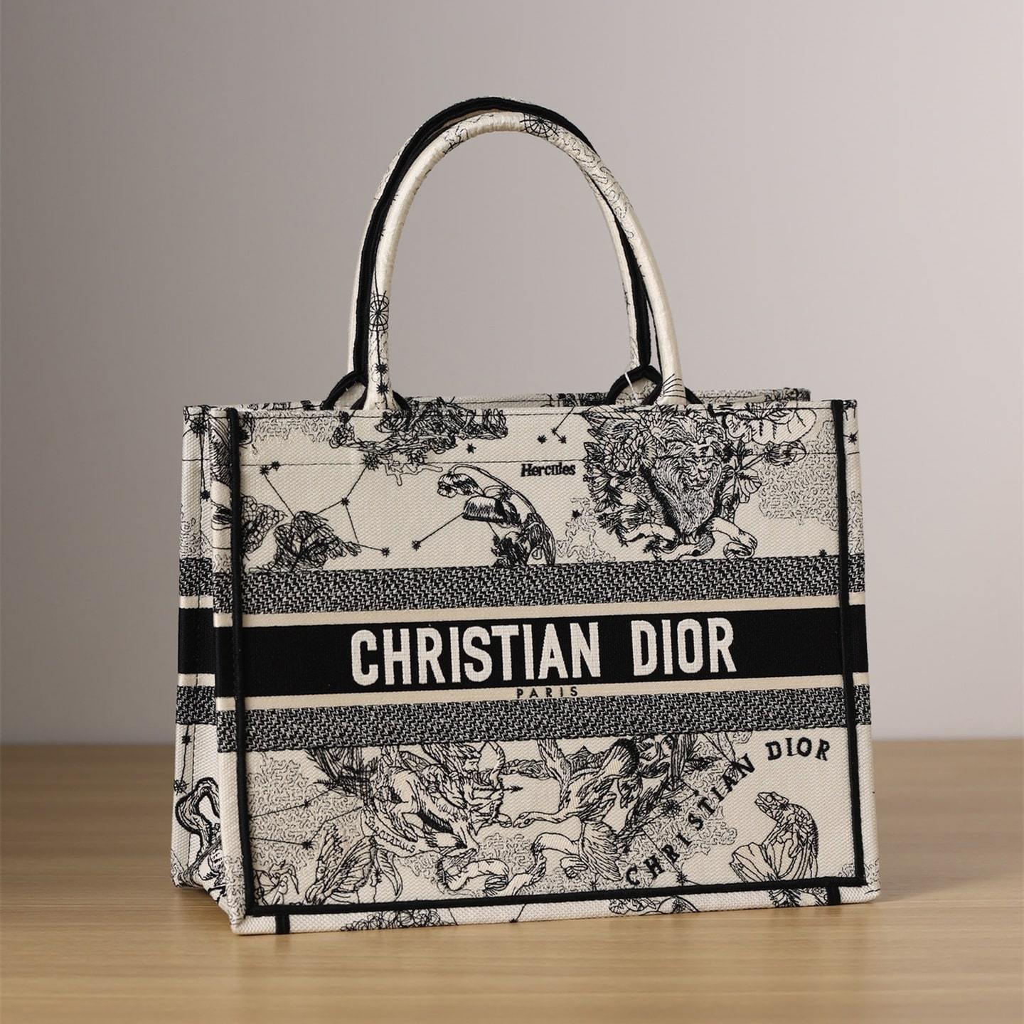 高仿Dior*BookTote系列Zodiac茹伊刺繡手袋M免檢版