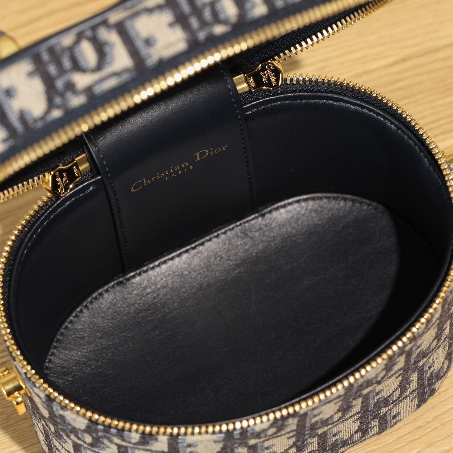 高仿Dior*SignatureVanity系列盒子包免檢版