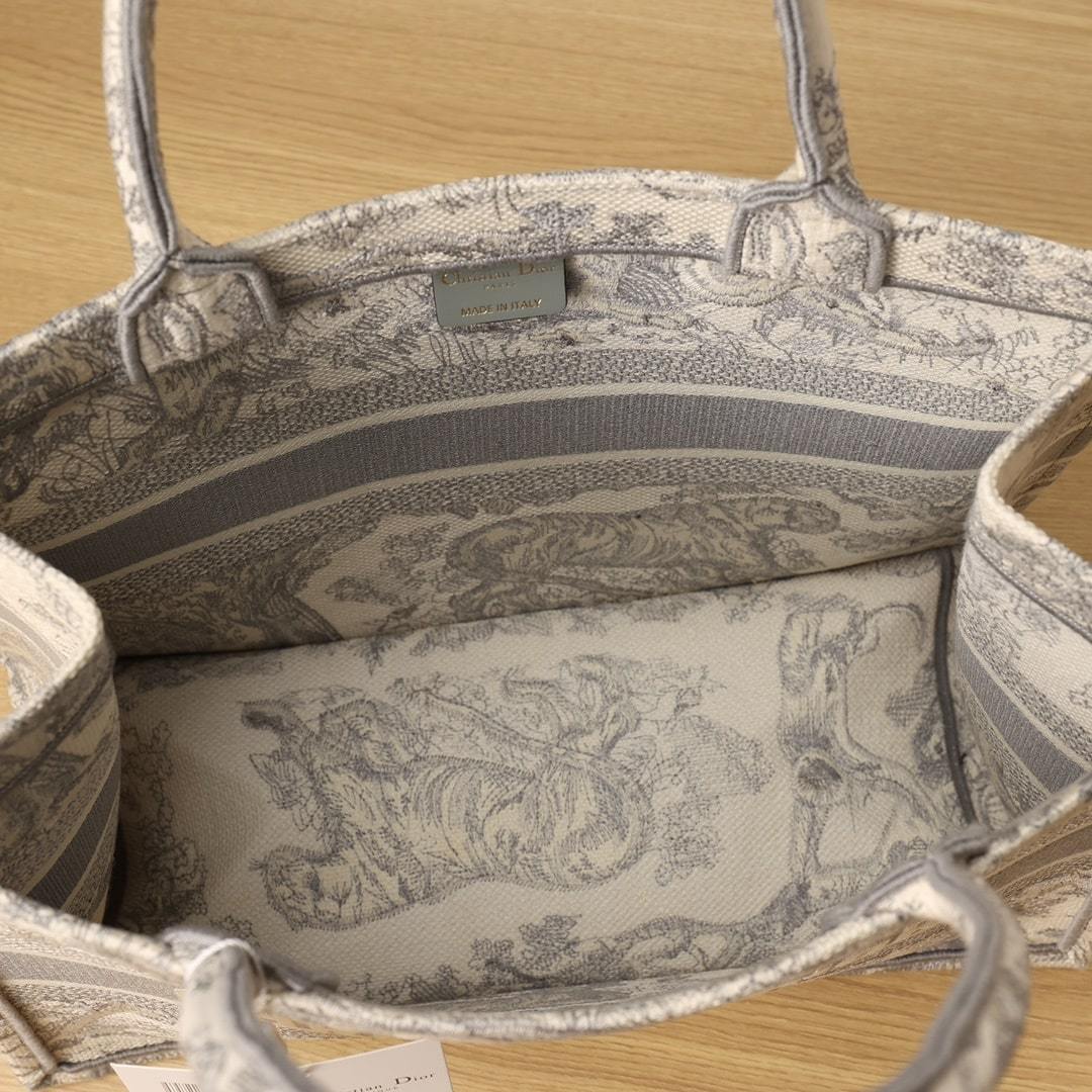 高仿Dior*BookTote系列茹伊刺繡灰色M免檢版