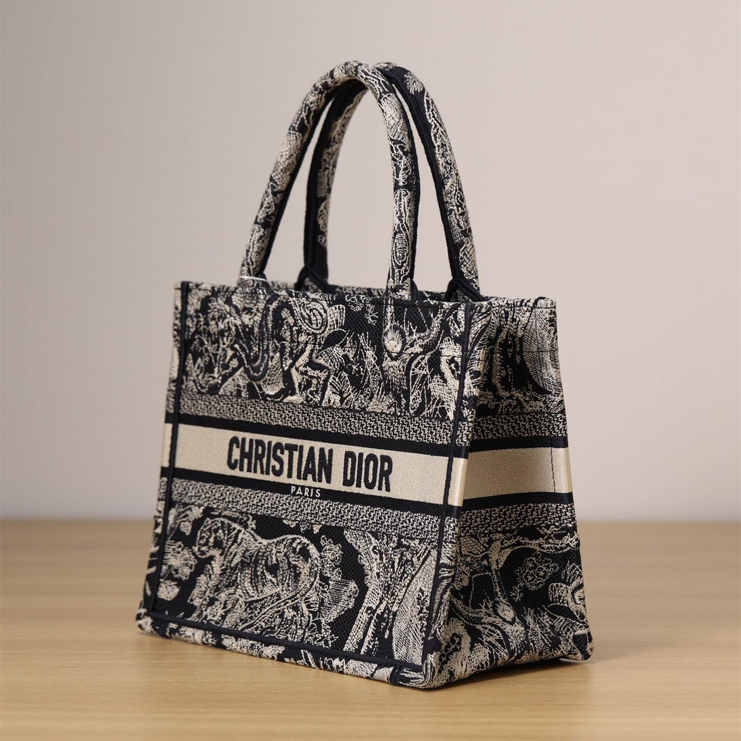高仿Dior*BookTote系列藍色茹伊手袋S免檢版