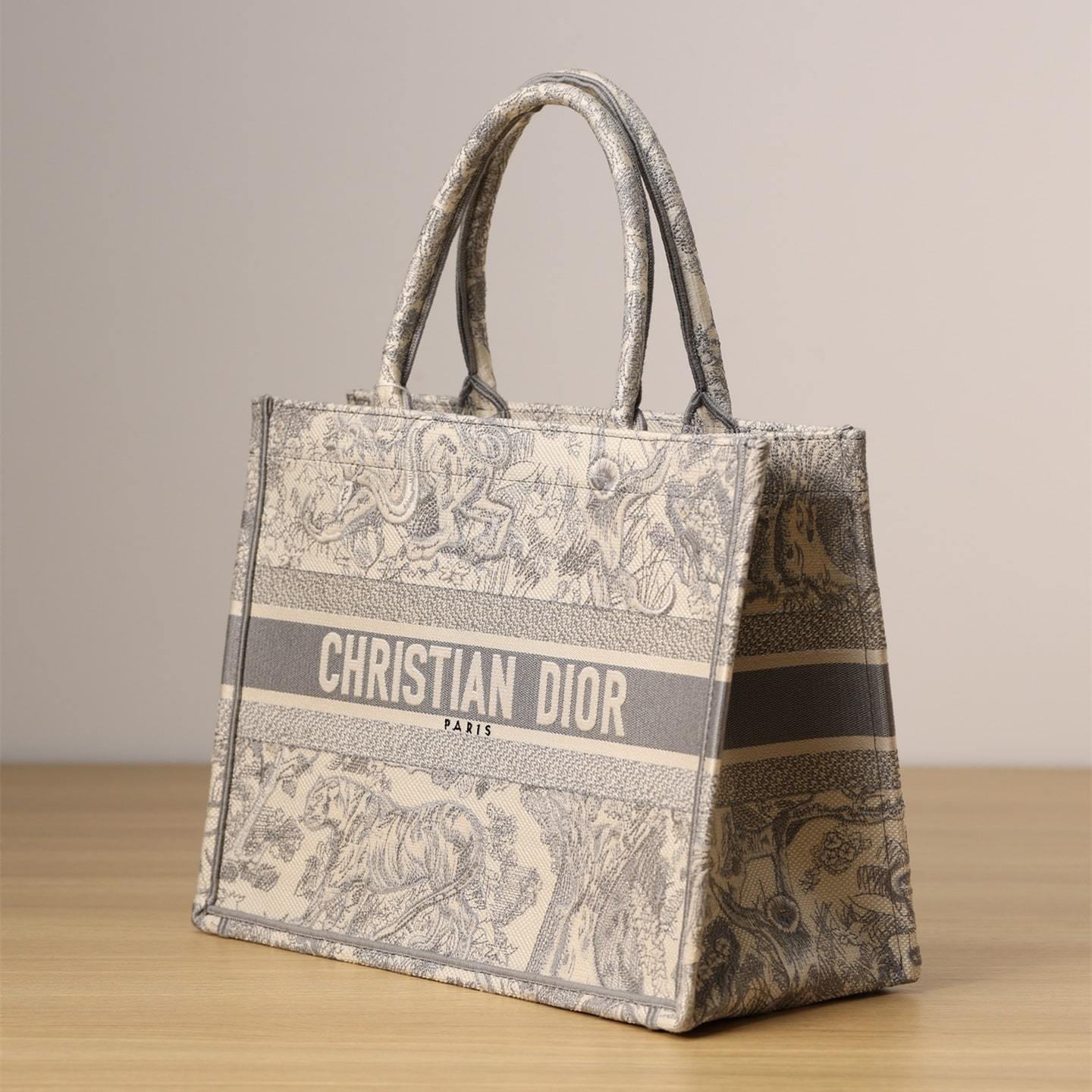高仿Dior*BookTote系列茹伊刺繡灰色M免檢版