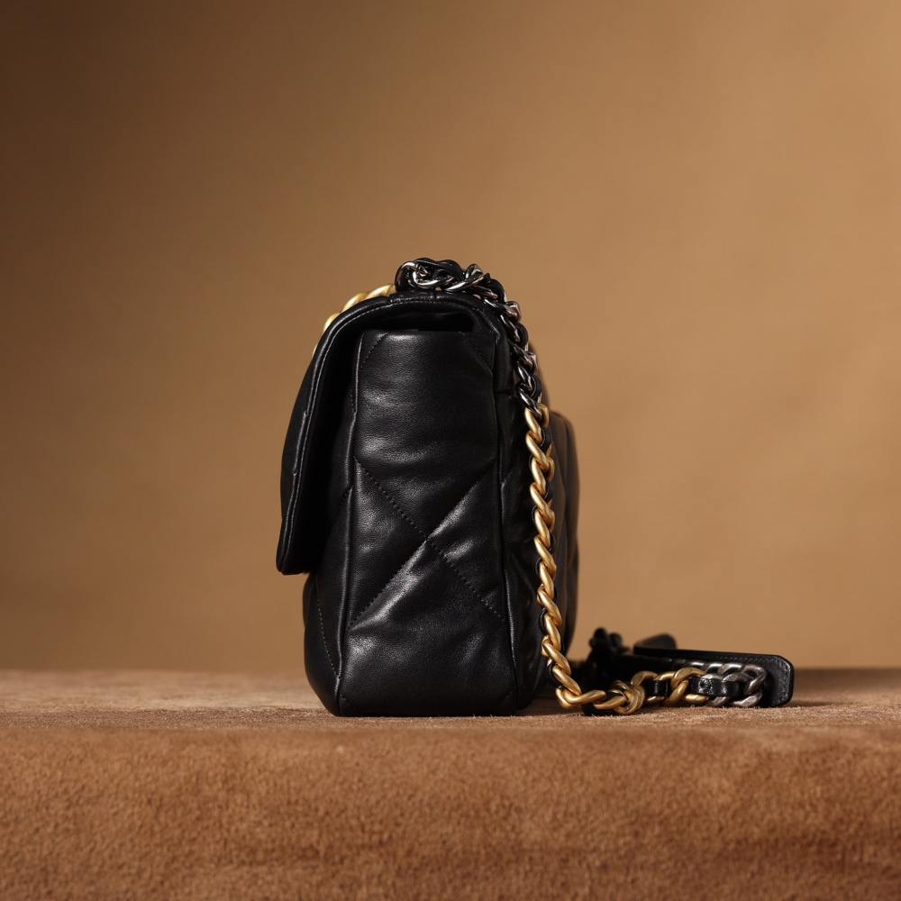 高仿Chanel*19Bag系列小羊皮口蓋包黑色免檢版