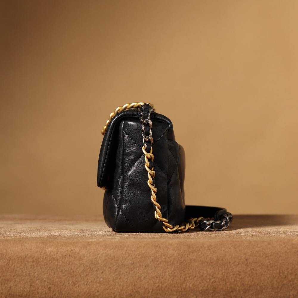 高仿Chanel*19Bag系列小羊皮口蓋包黑色XS免檢版