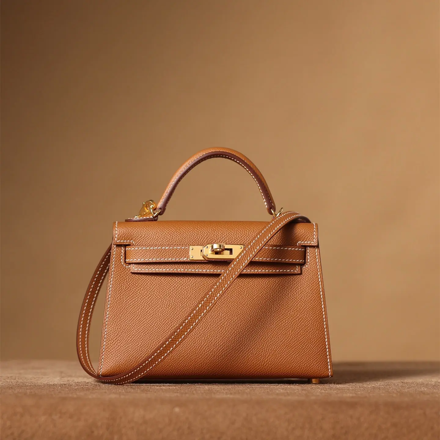 Herm&egrave;s Kelly Mini 棕色金扣