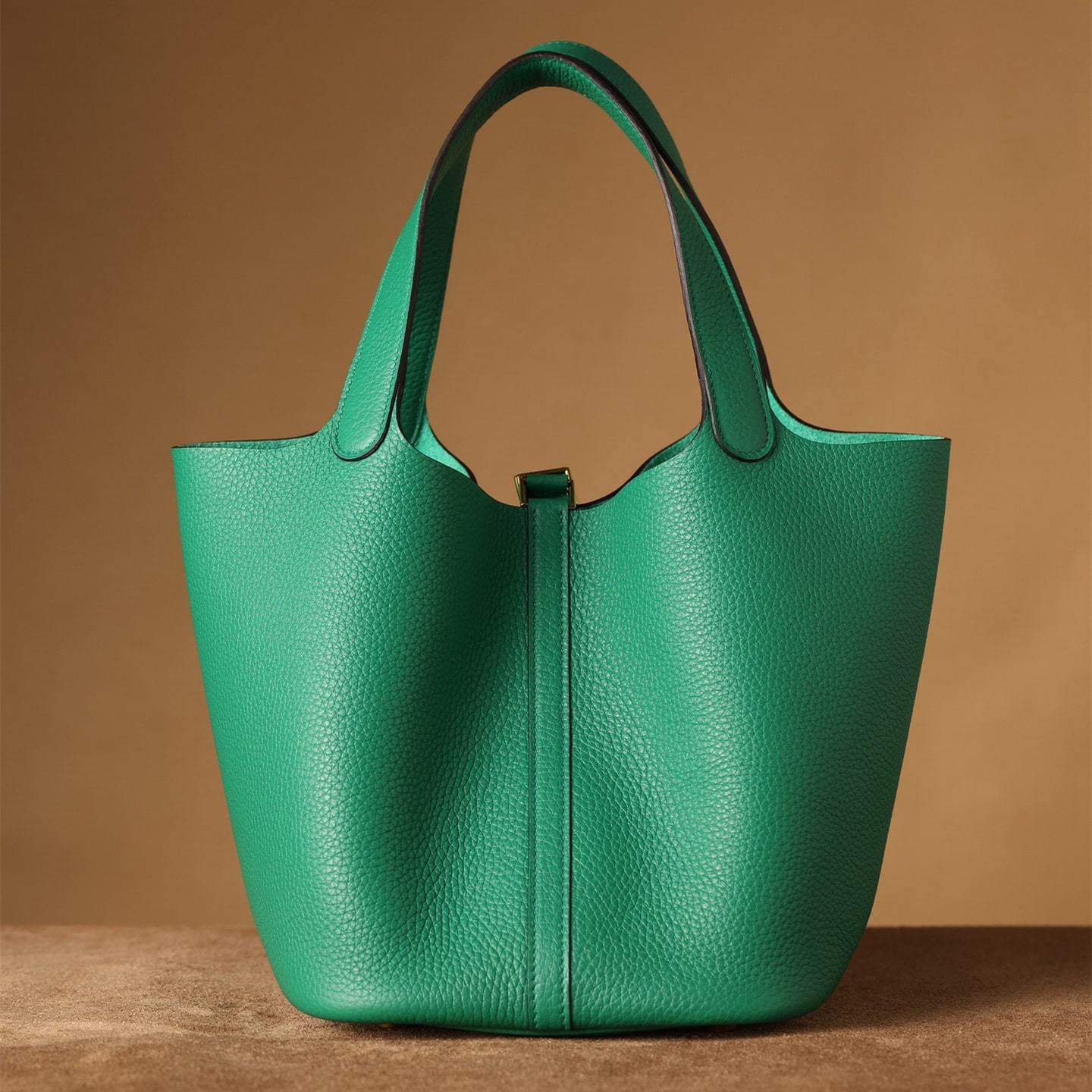 高仿Hermes*PicotinLock22絲絨綠金扣免檢版