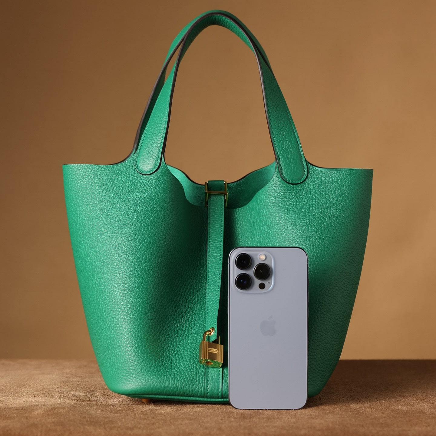 高仿Hermes*PicotinLock22絲絨綠金扣免檢版