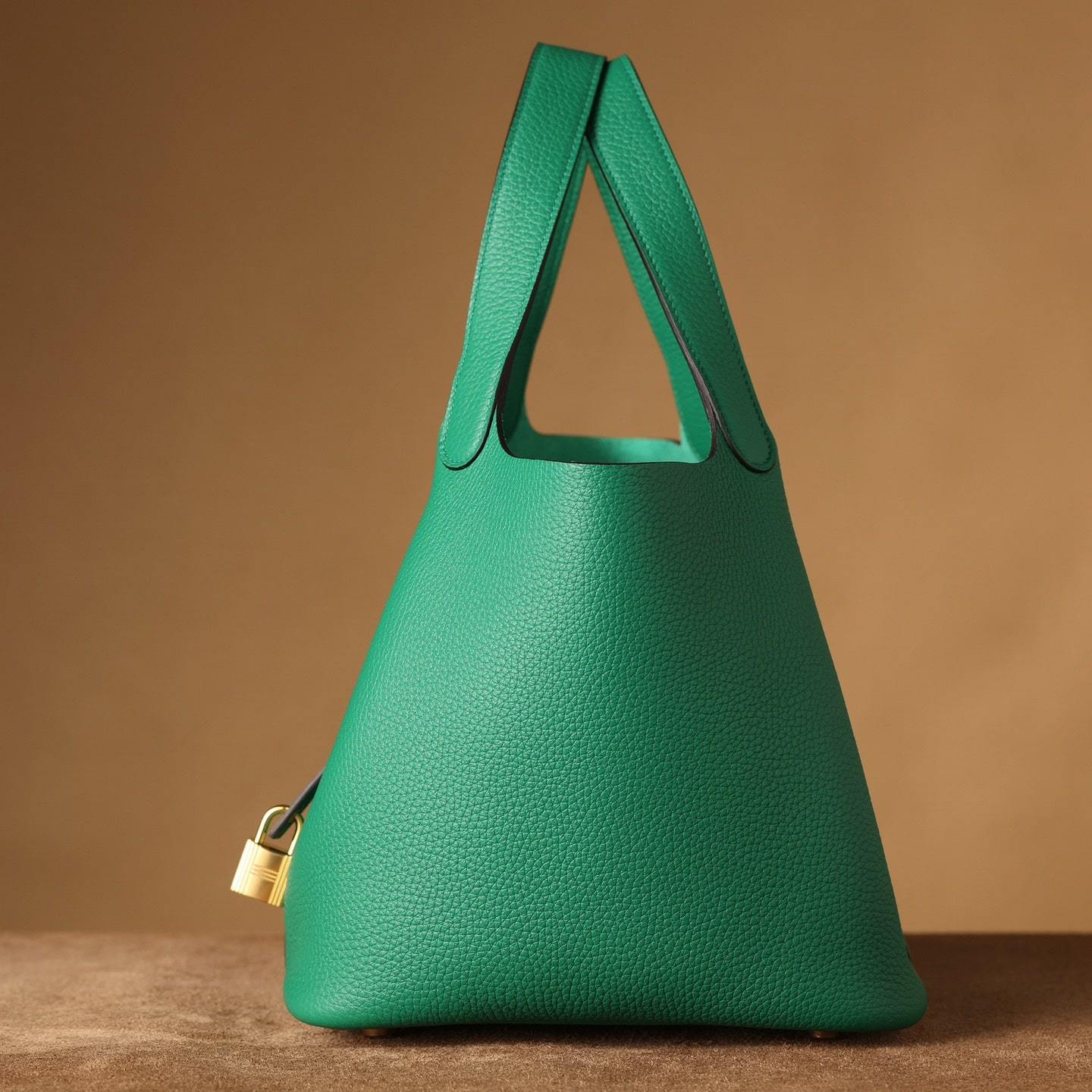 高仿Hermes*PicotinLock22絲絨綠金扣免檢版