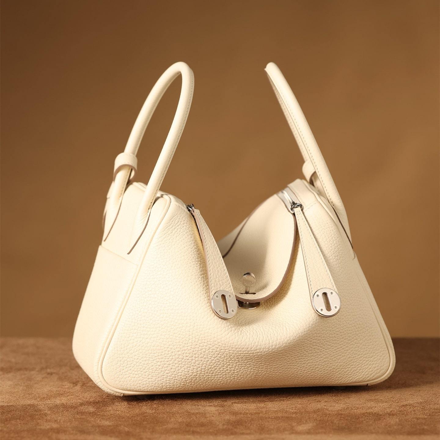 高仿Hermes*Lindy26奶昔白銀扣免檢版