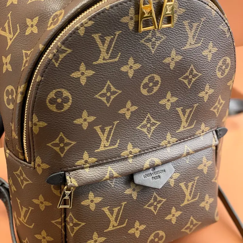高仿LV*PalmSprings系列雙肩包M44871免檢版