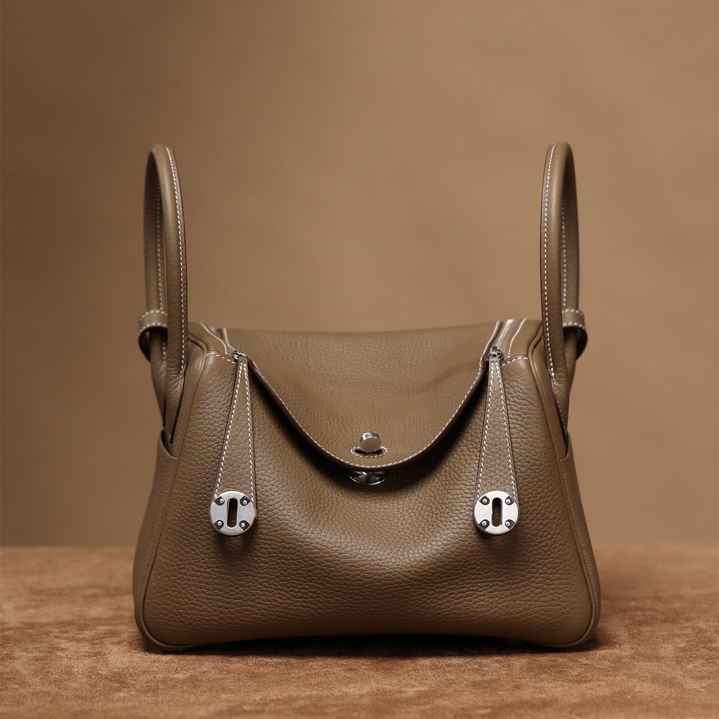 復刻Hermes Lindy 26 大象灰銀扣
