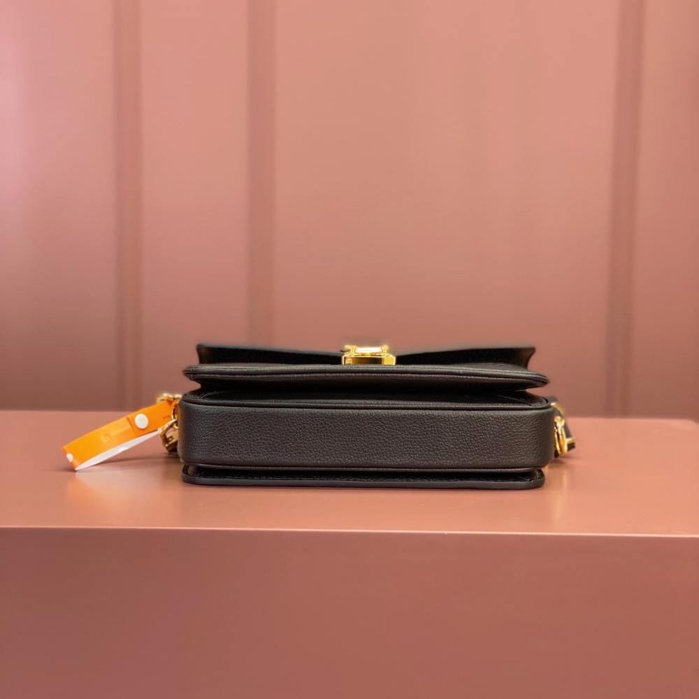 高仿LV*PochetteMetisEastWest系列手袋M46595免檢版