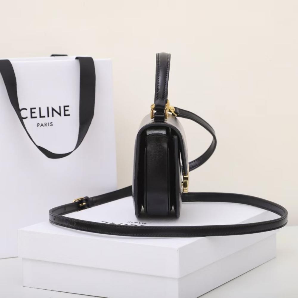 高仿Celine*Triomphe系列10L063黑色免檢版
