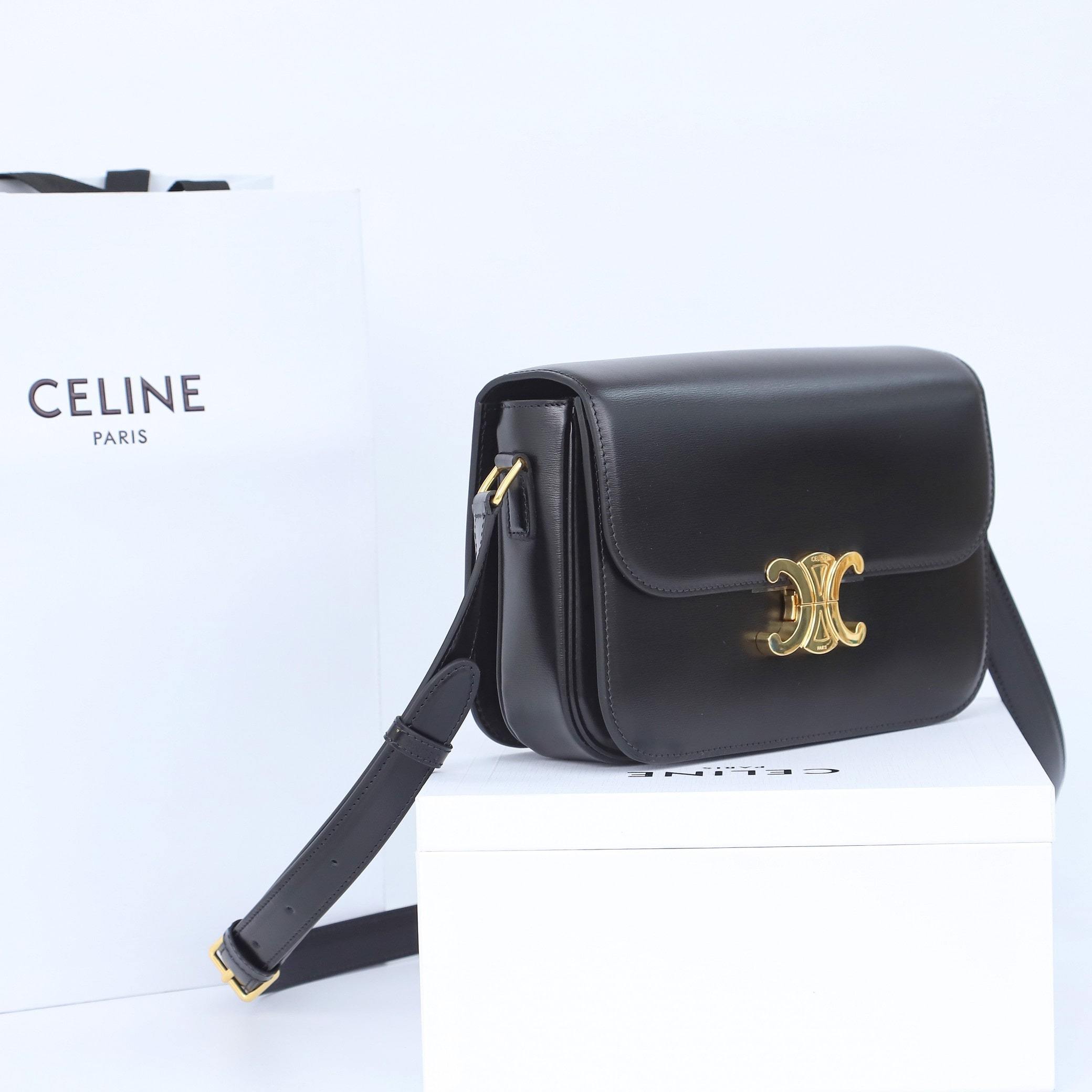 高仿Celine*Triomphe系列手袋187363黑色中號免檢版