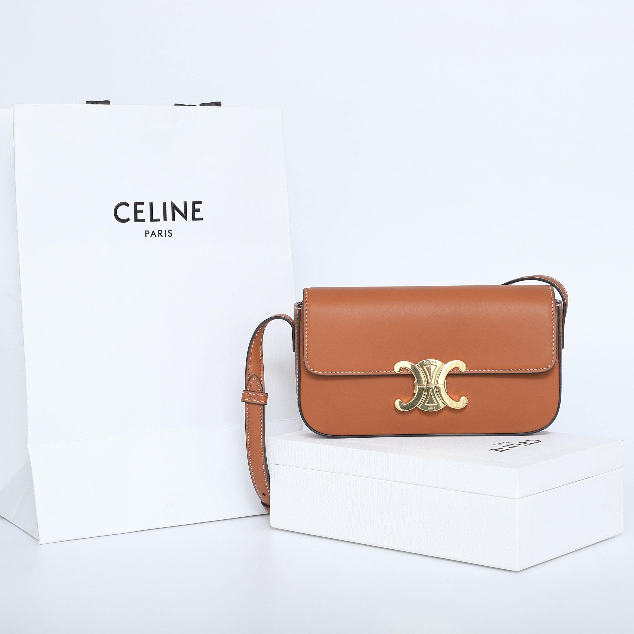 高仿Celine*Triomphe系列手袋194143棕色免檢版