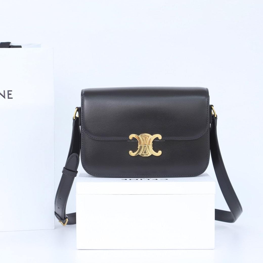 高仿Celine*Triomphe系列手袋187363黑色中號免檢版