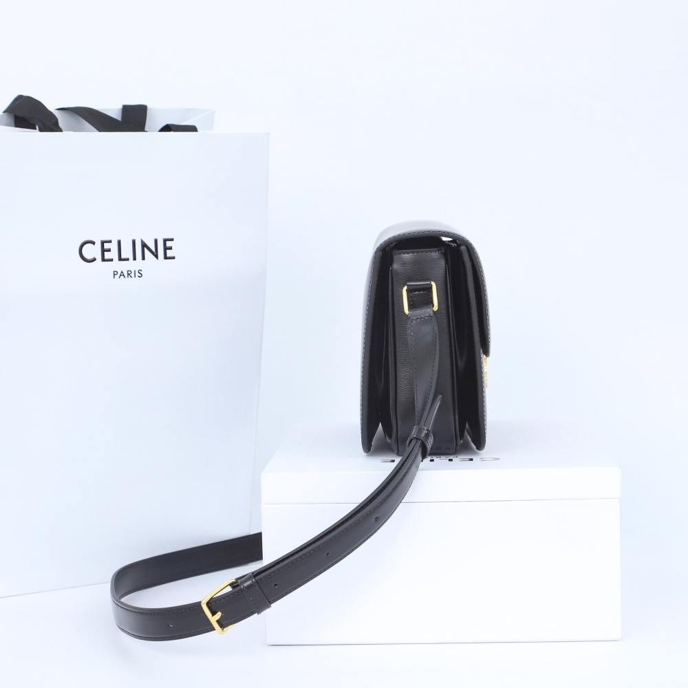 高仿Celine*Triomphe系列手袋187363黑色中號免檢版