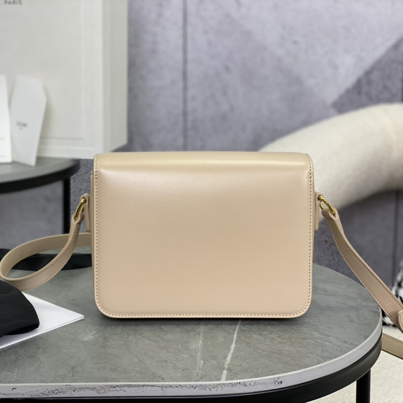 高仿Celine*Triomphe系列手袋188423奶茶色免檢版