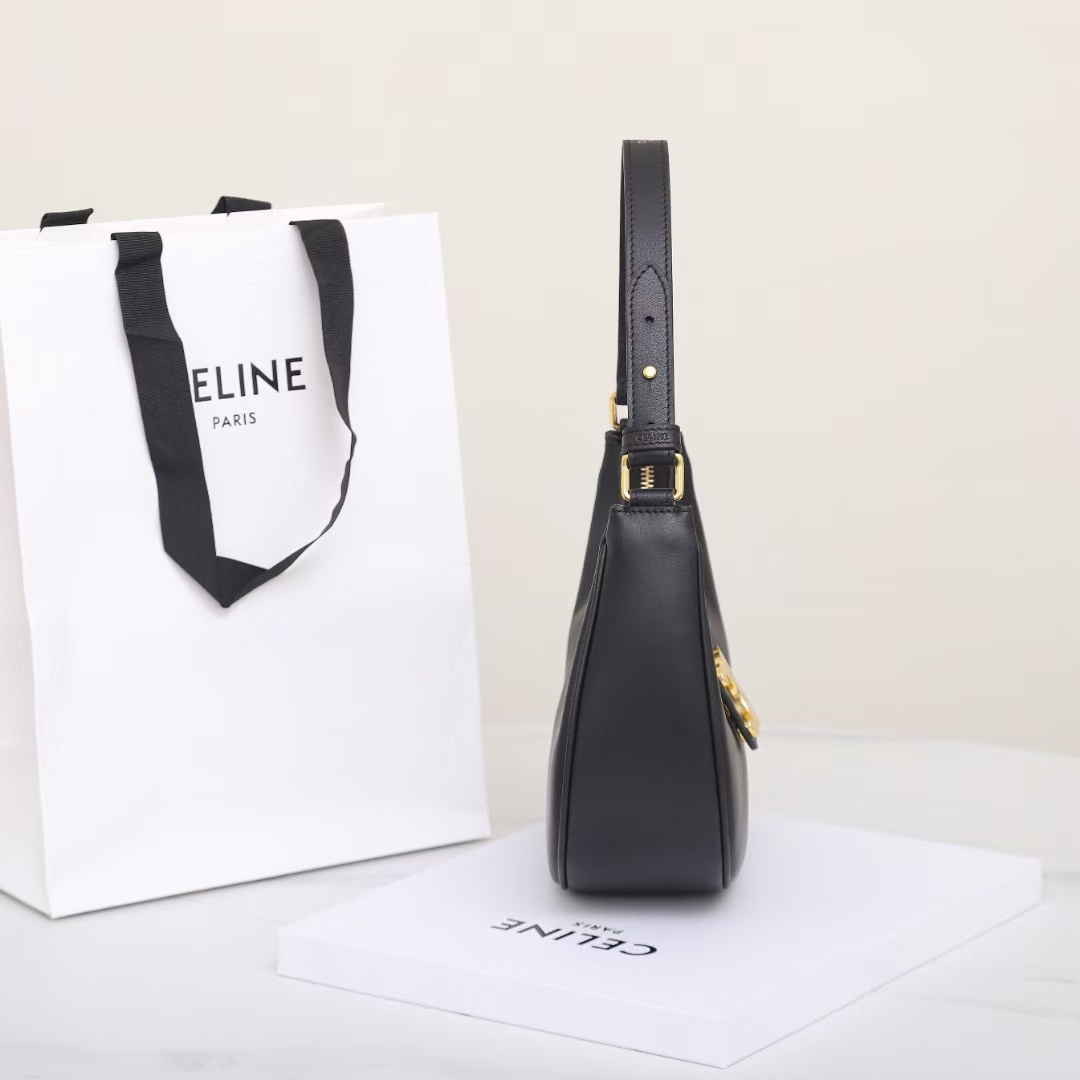高仿Celine*AVATriomphe系列腋下包114493免檢版