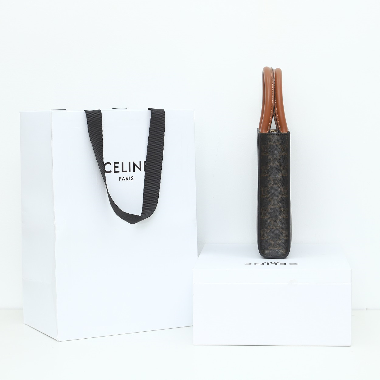 高仿Celine*Cabas系列琴譜袋194372褐色印花免檢版
