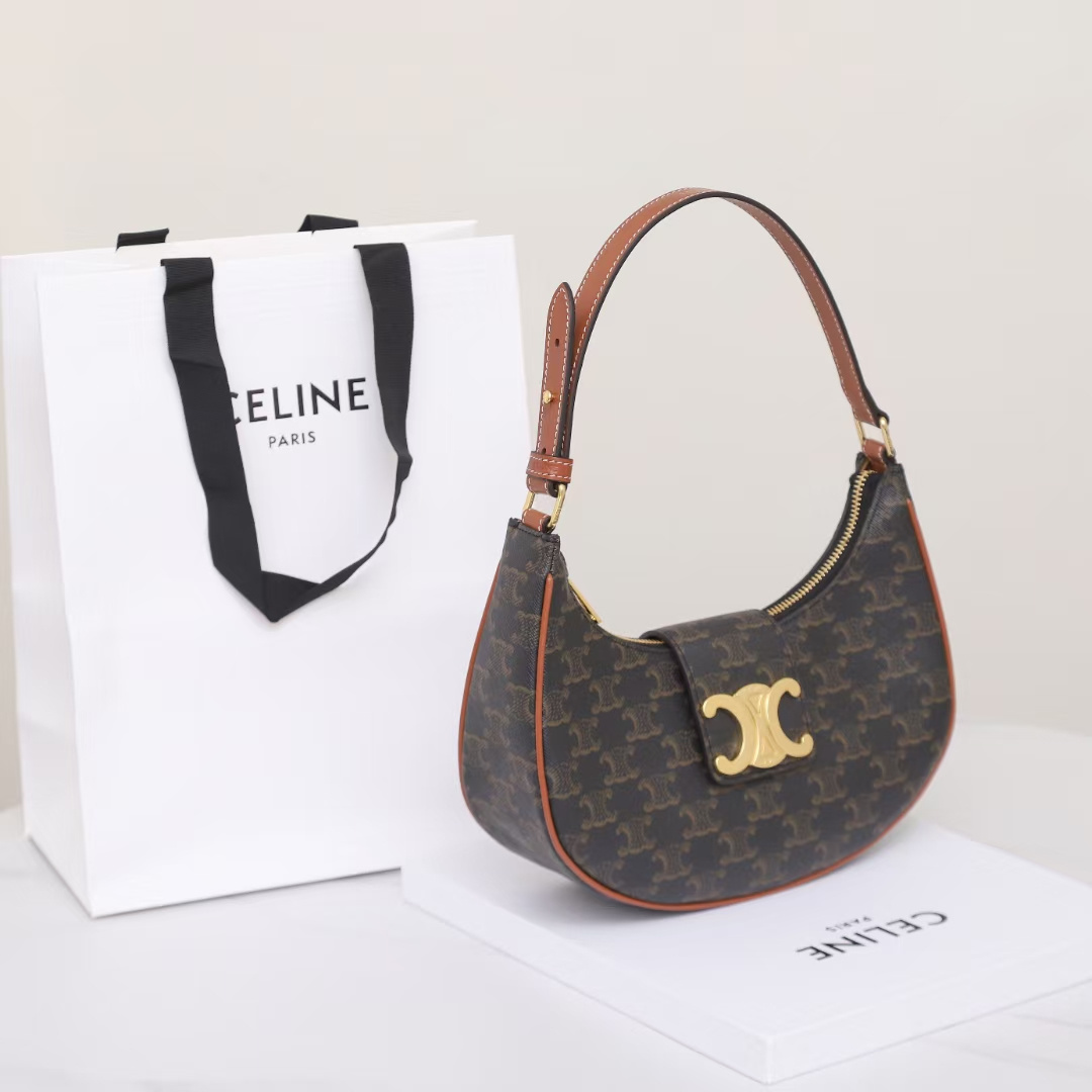 高仿Celine*AVATriomphe系列腋下包114493免檢版