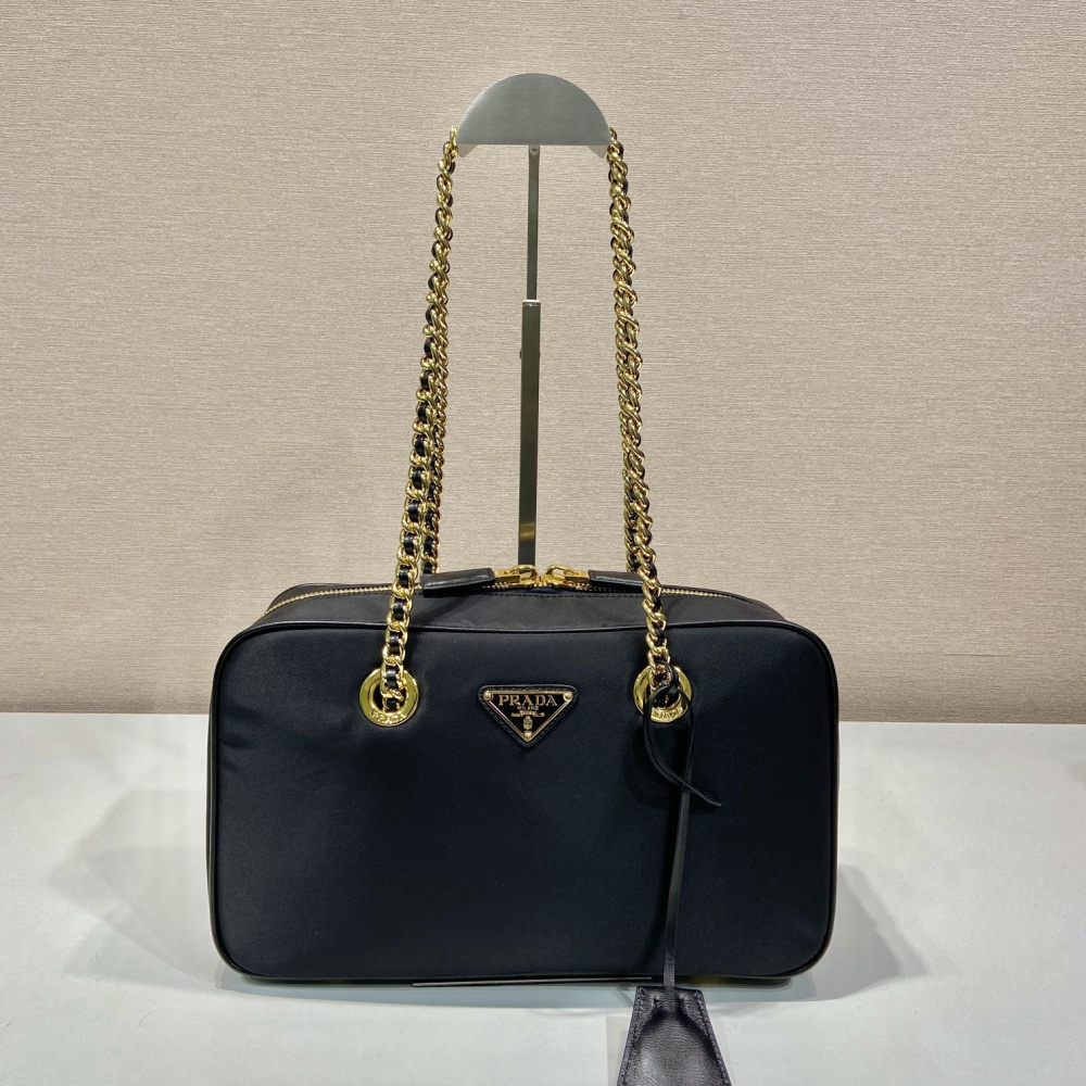 高仿Prada*ReEdition系列單肩包1BB121A中號免檢版