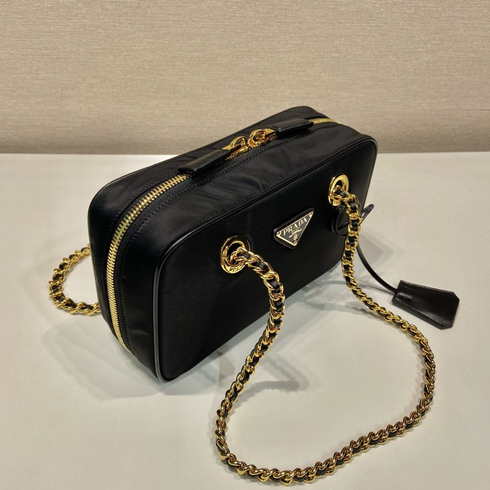 高仿Prada*ReEdition系列單肩包1BB121A小號免檢版