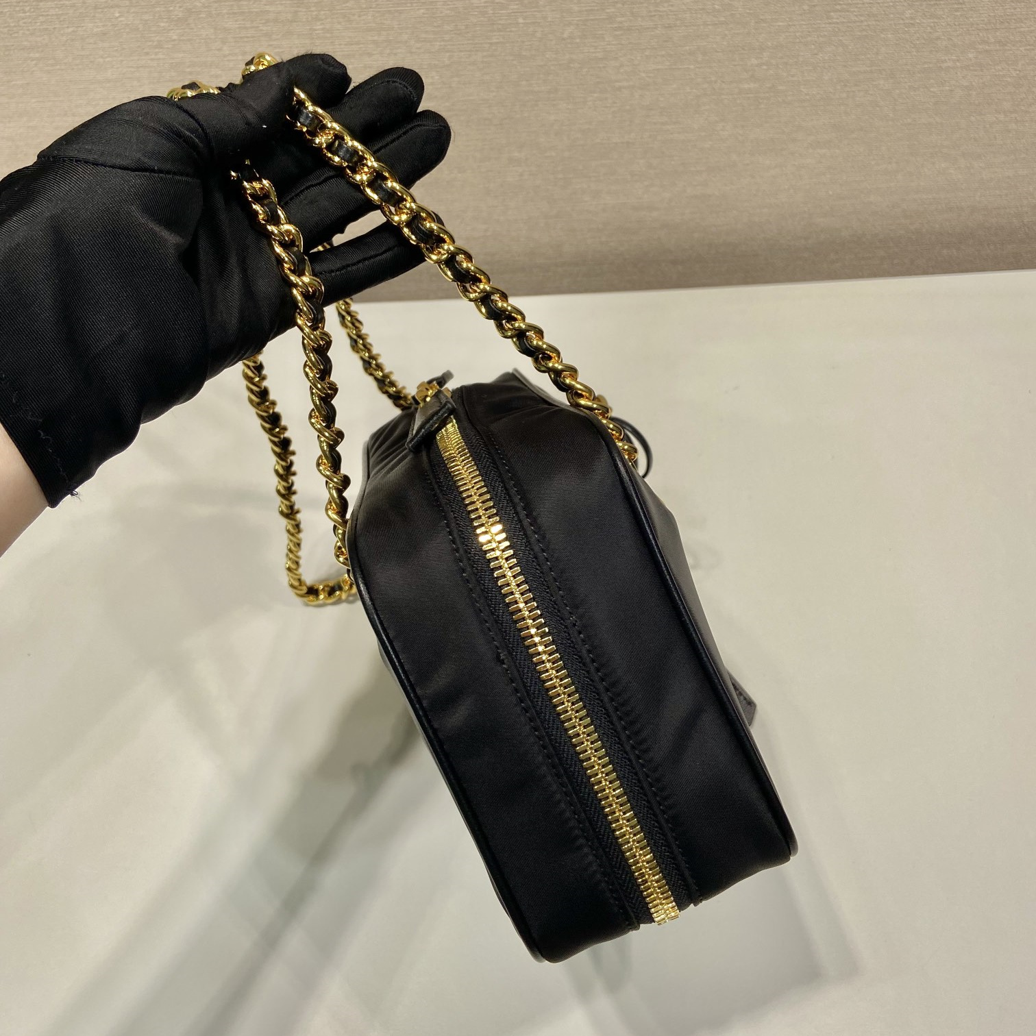 高仿Prada*ReEdition系列單肩包1BB121A小號免檢版