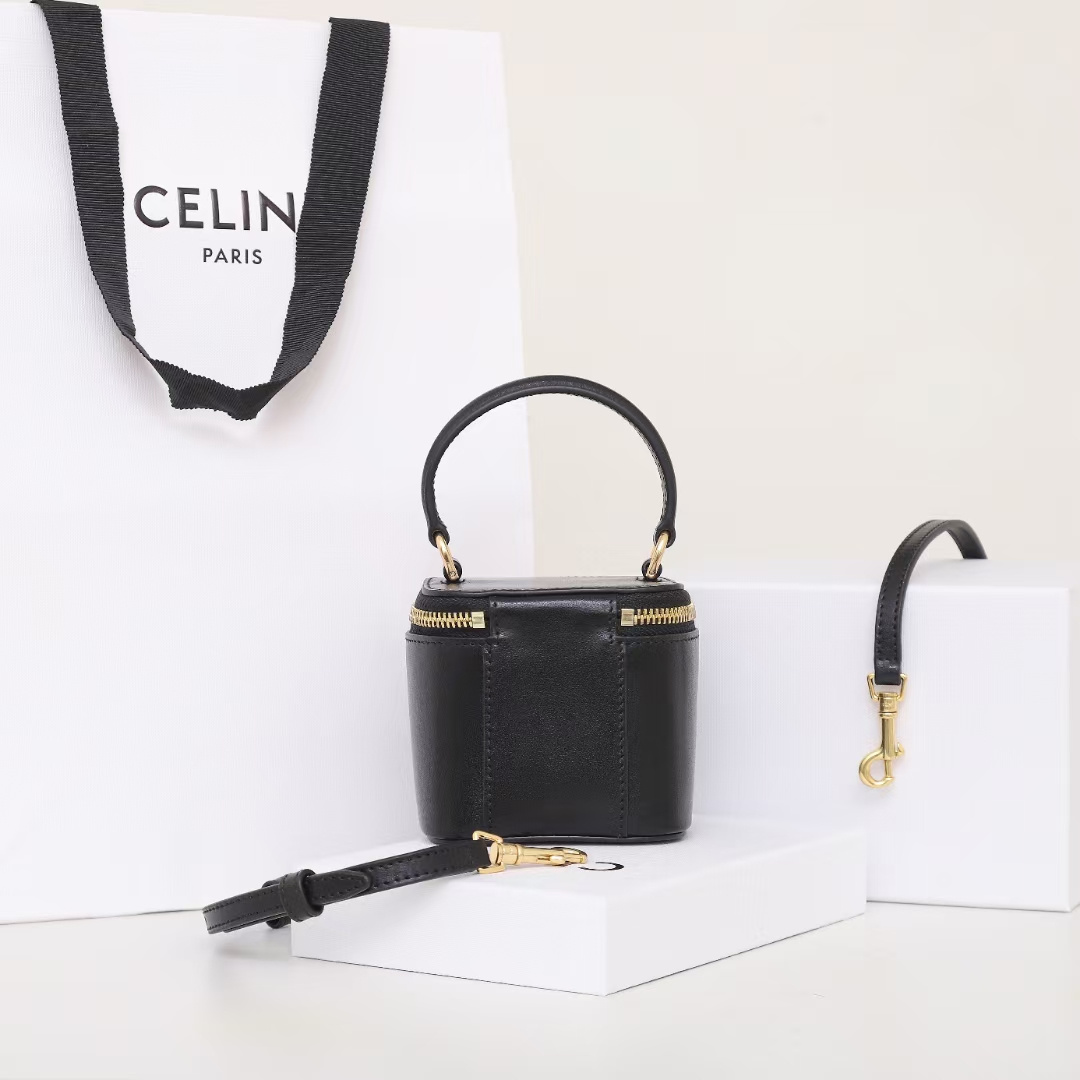 高仿Celine*Triomphe系列手提袋10J763黑色免檢版