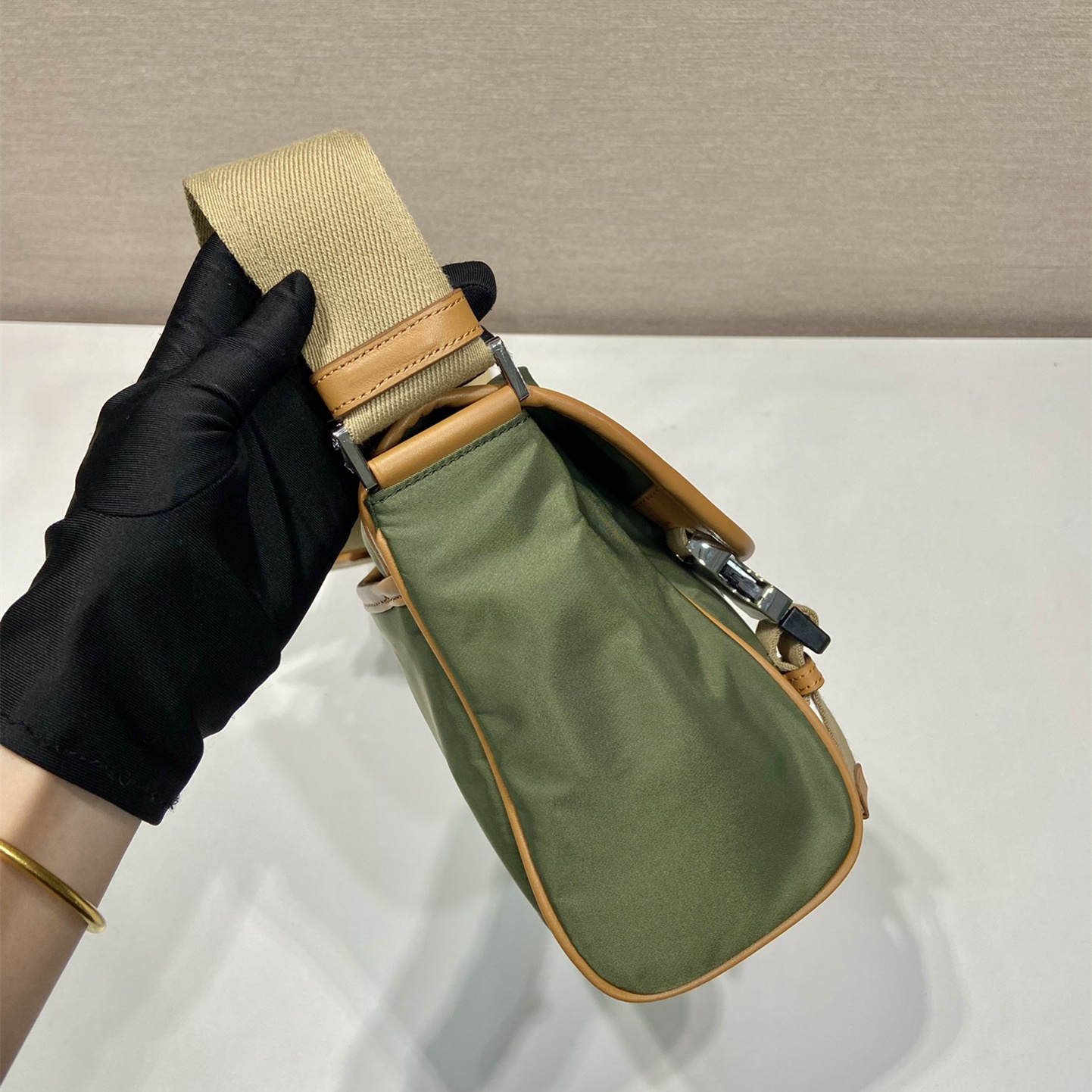 高仿Prada*ReEdition系列單肩包2VD066小號免檢版
