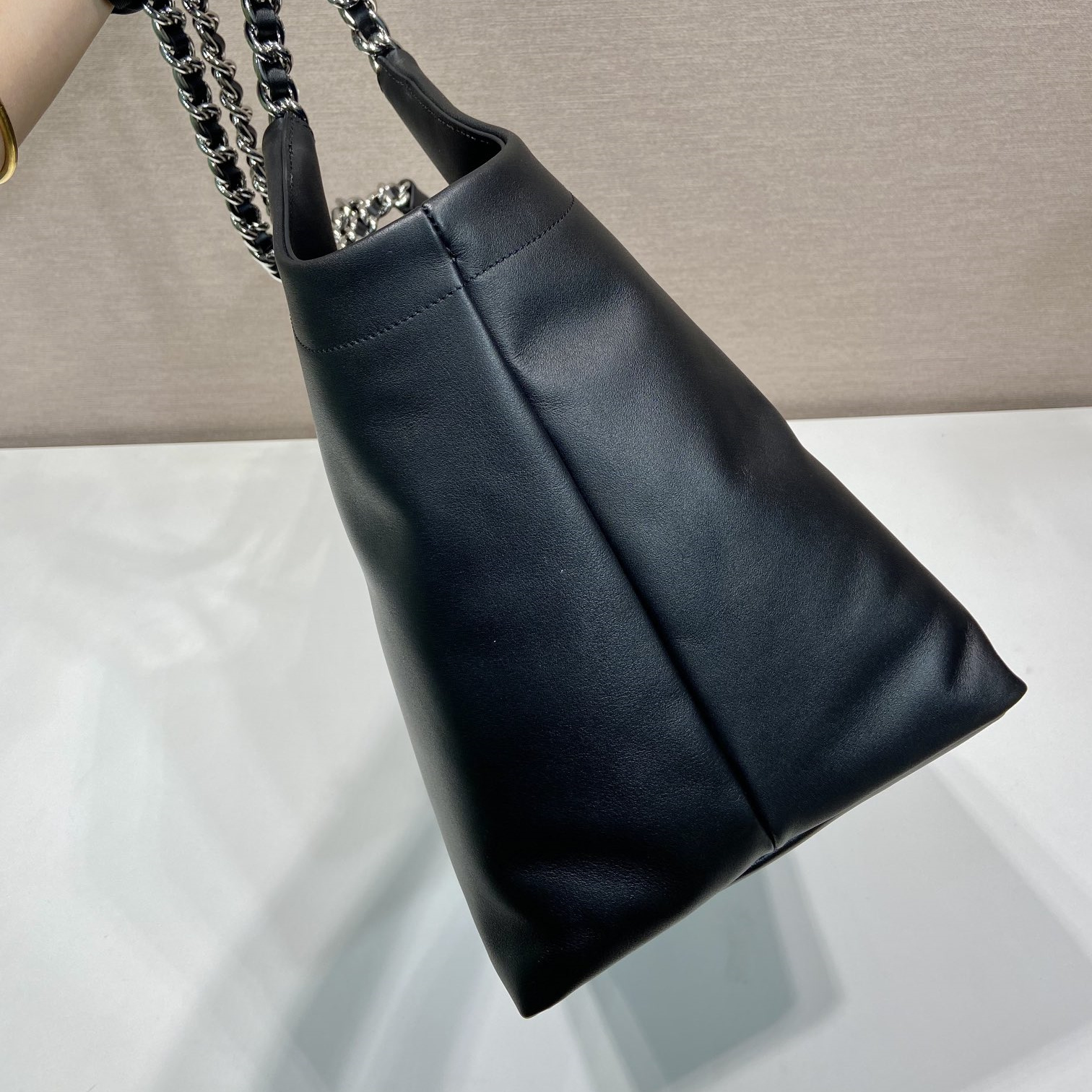 高仿Prada*Tote系列1BA638黑色免檢版