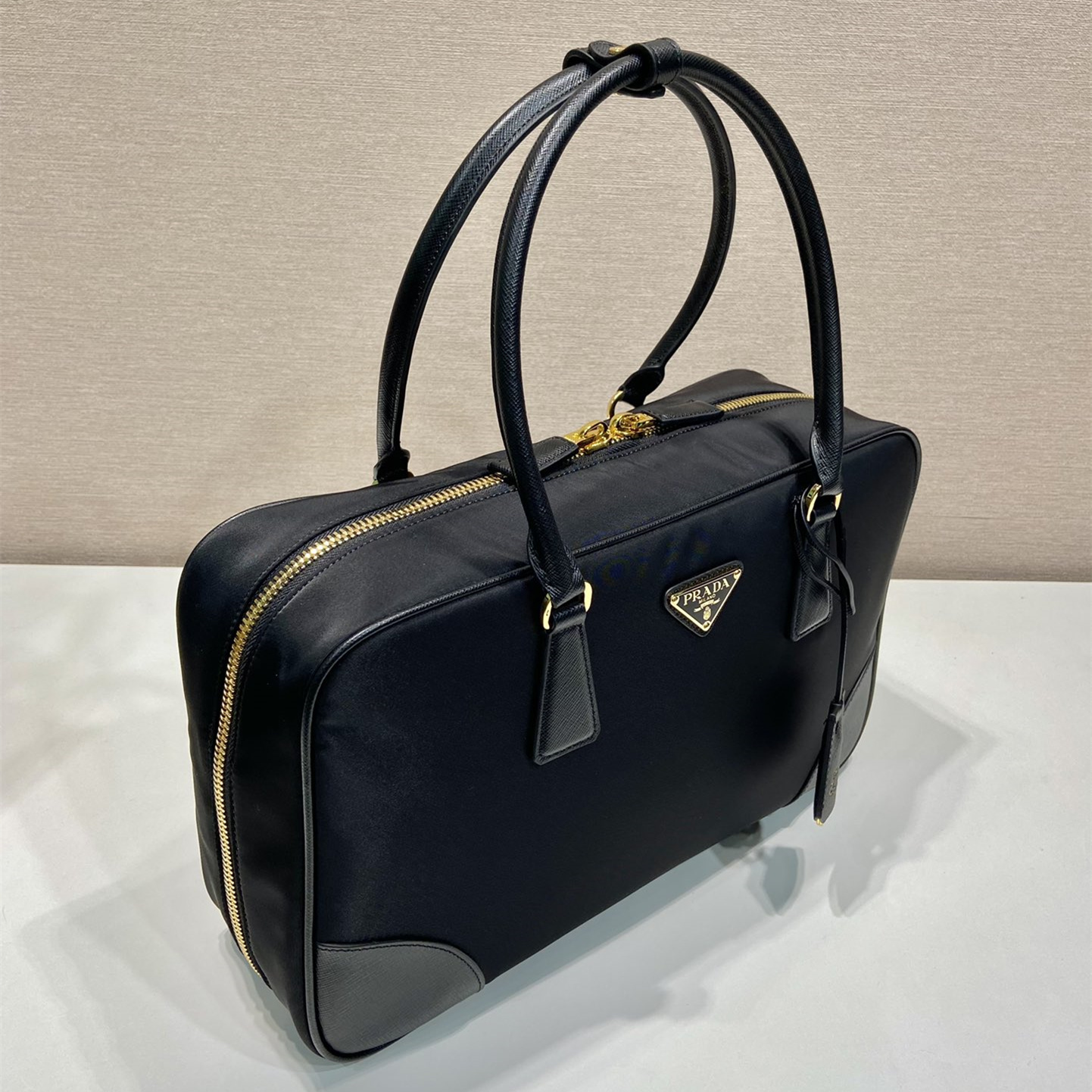 高仿Prada*ReEdition系列手提袋1BB114大號黑色免檢版