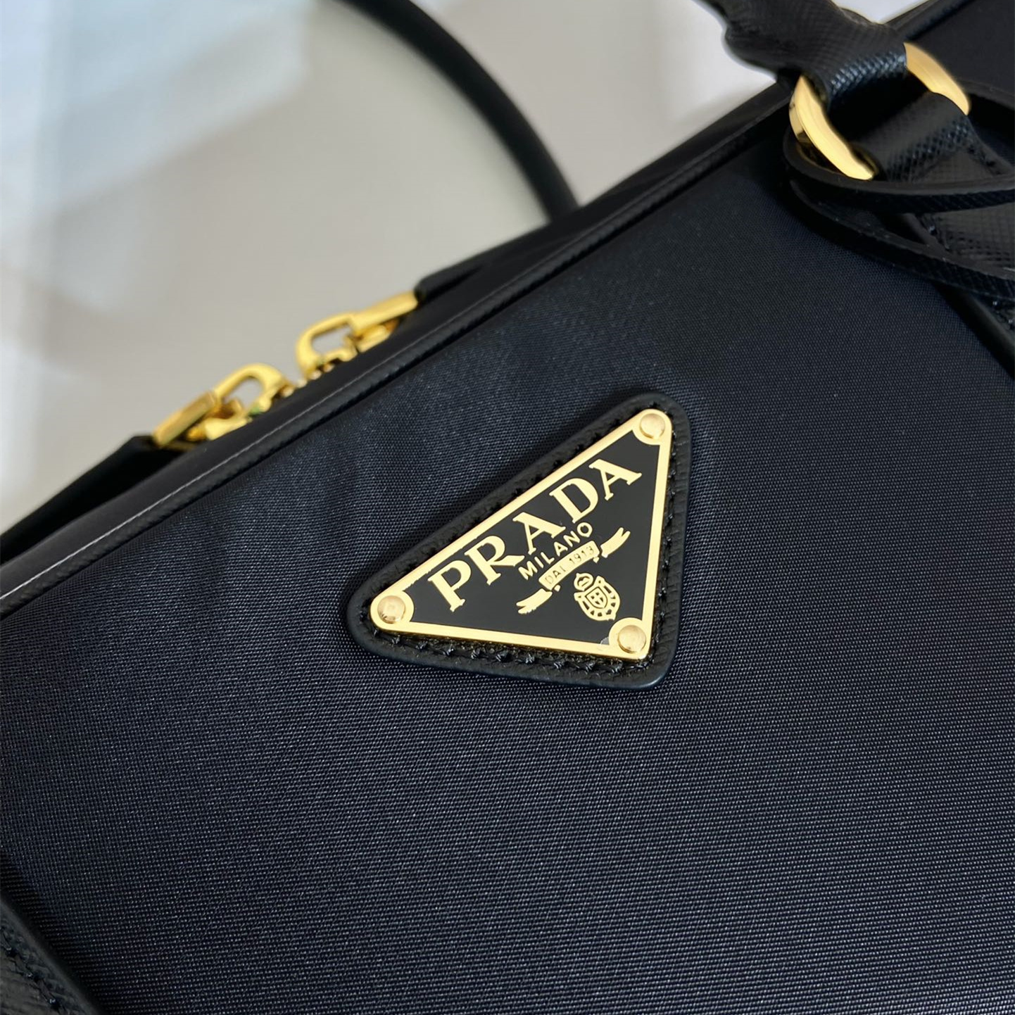 高仿Prada*ReEdition系列手提袋1BB114大號黑色免檢版