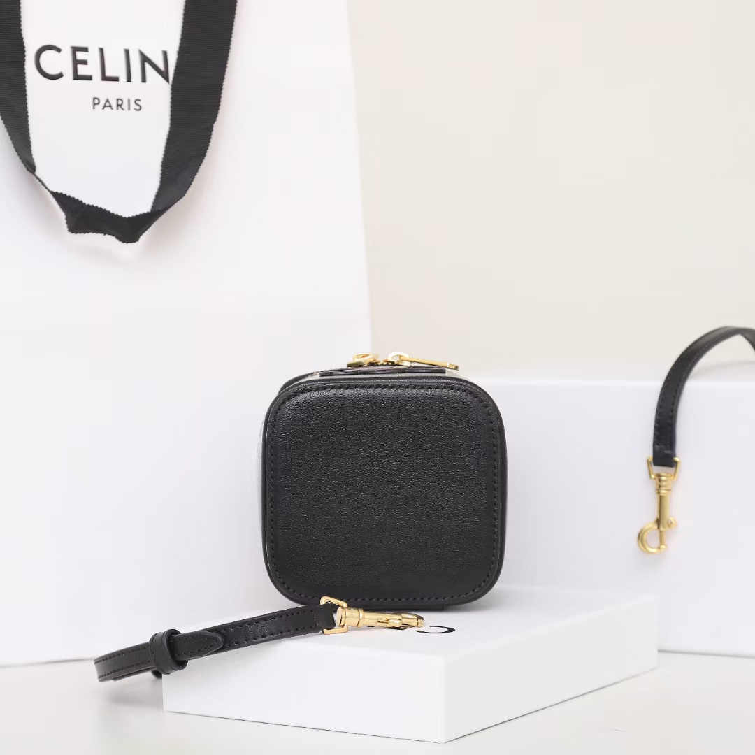 高仿Celine*Triomphe系列手提袋10J763黑色免檢版