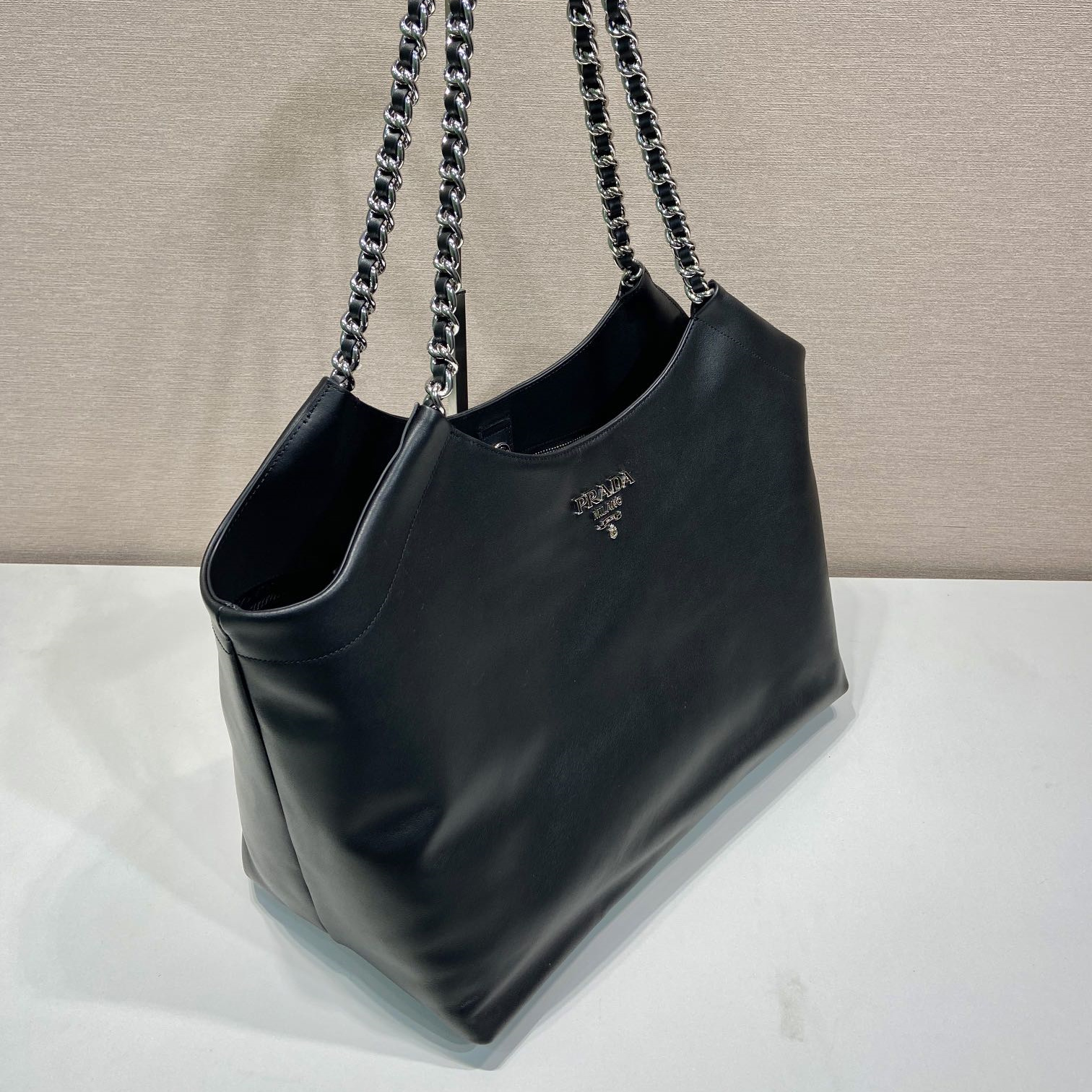 高仿Prada*Tote系列1BA638黑色免檢版